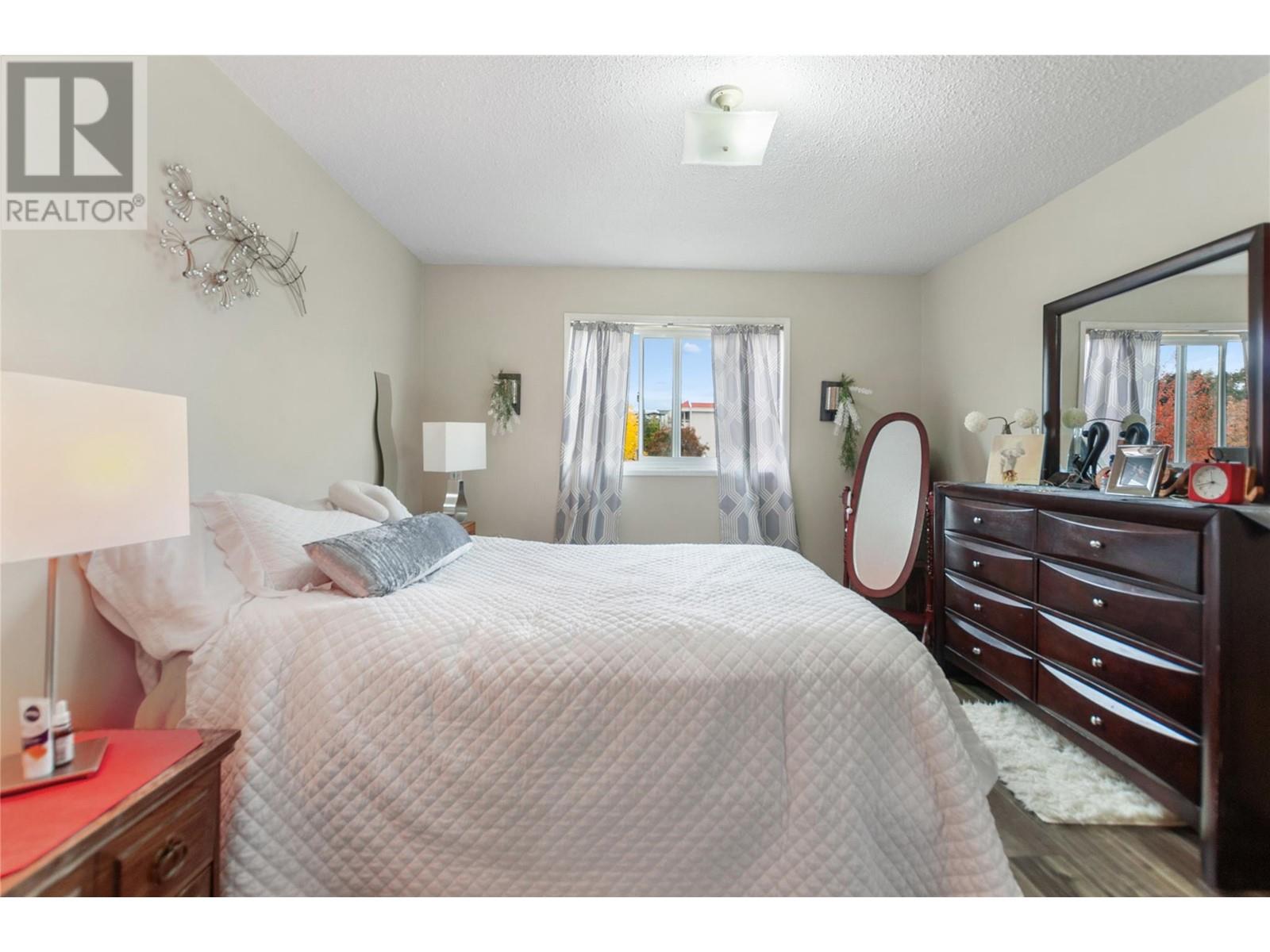 130 Skaha Place Unit# 205, Penticton, British Columbia  V2A 7J6 - Photo 9 - 10338434