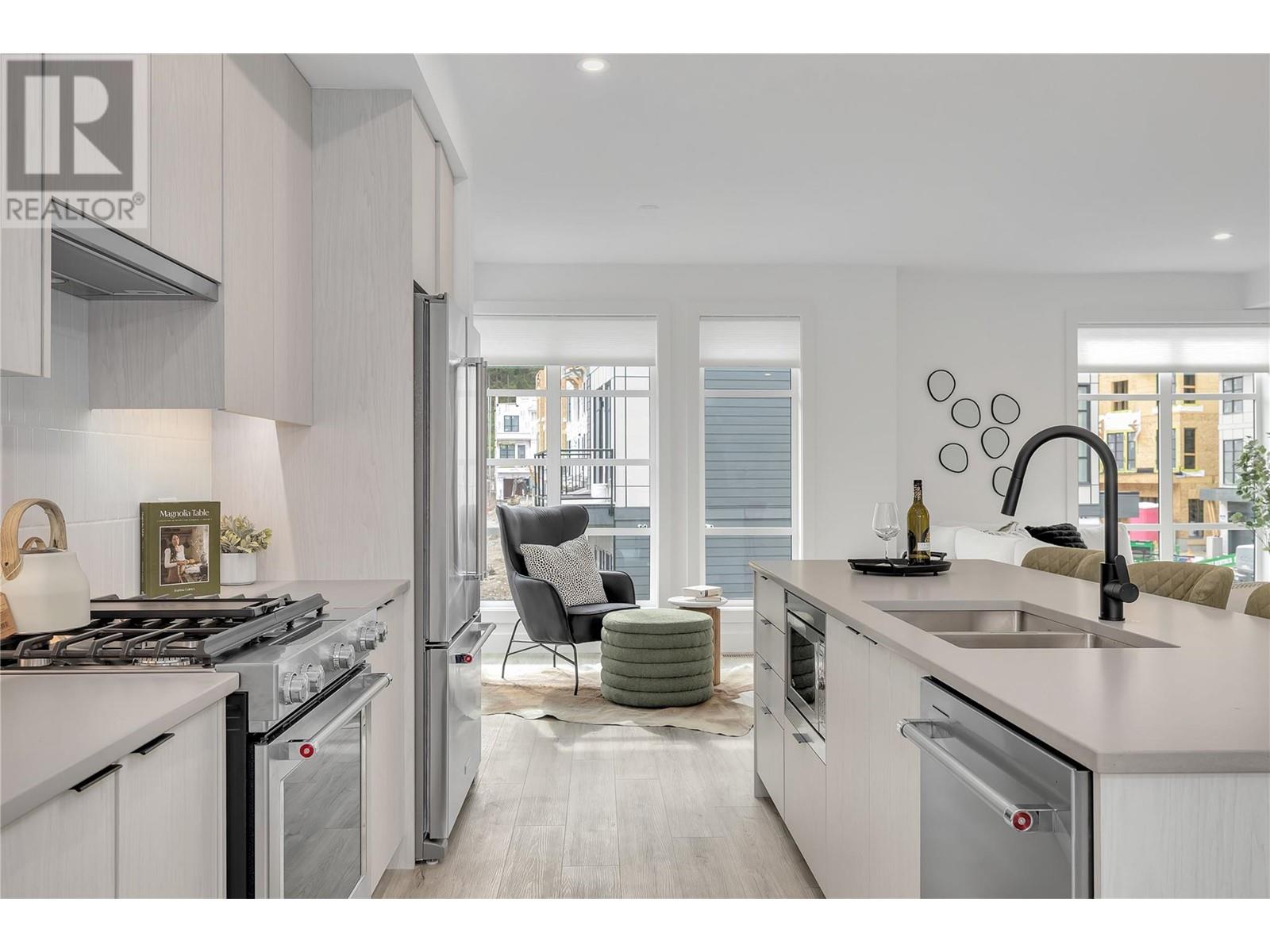 1455 Cara Glen Court Unit# 130, Kelowna, British Columbia  V1V 3B8 - Photo 1 - 10338599