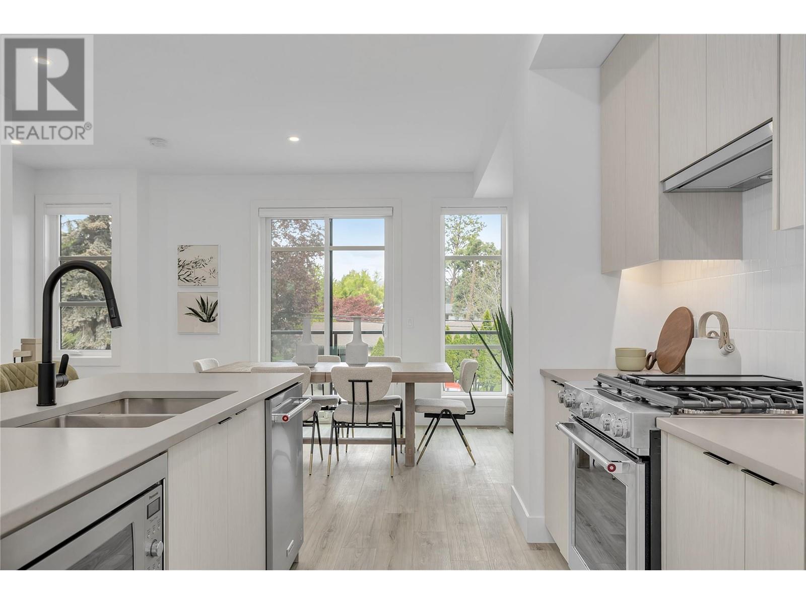 1455 Cara Glen Court Unit# 130, Kelowna, British Columbia  V1V 3B8 - Photo 5 - 10338599