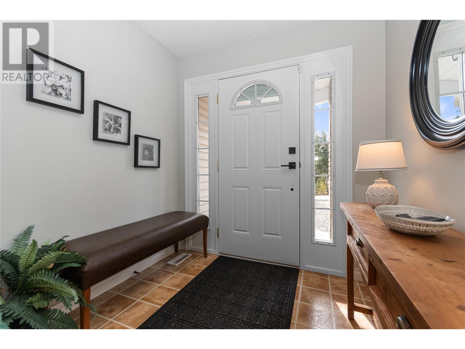 441 Kane Valley Road, Merritt, British Columbia  V1K 1B8 - Photo 5 - 10338745