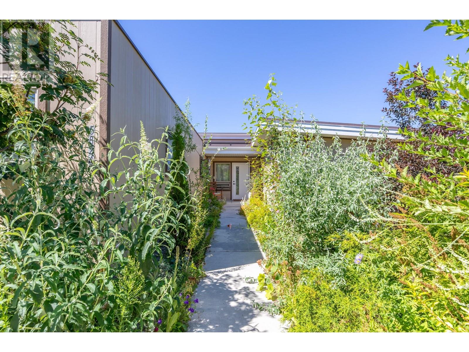 5824 Lewes Avenue, Summerland, British Columbia  V0H 1Z2 - Photo 3 - 10338644
