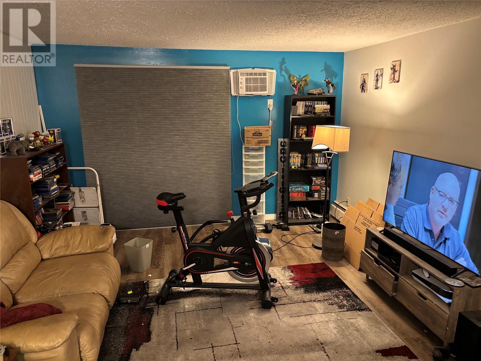 1300 Church St Street Unit# 102, Penticton, British Columbia  V2A 4R8 - Photo 2 - 10338258
