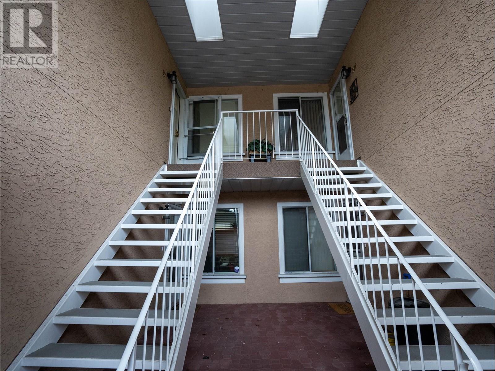 320 Brandon Avenue Unit# 207, Penticton, British Columbia  V2A 3S8 - Photo 2 - 10338539