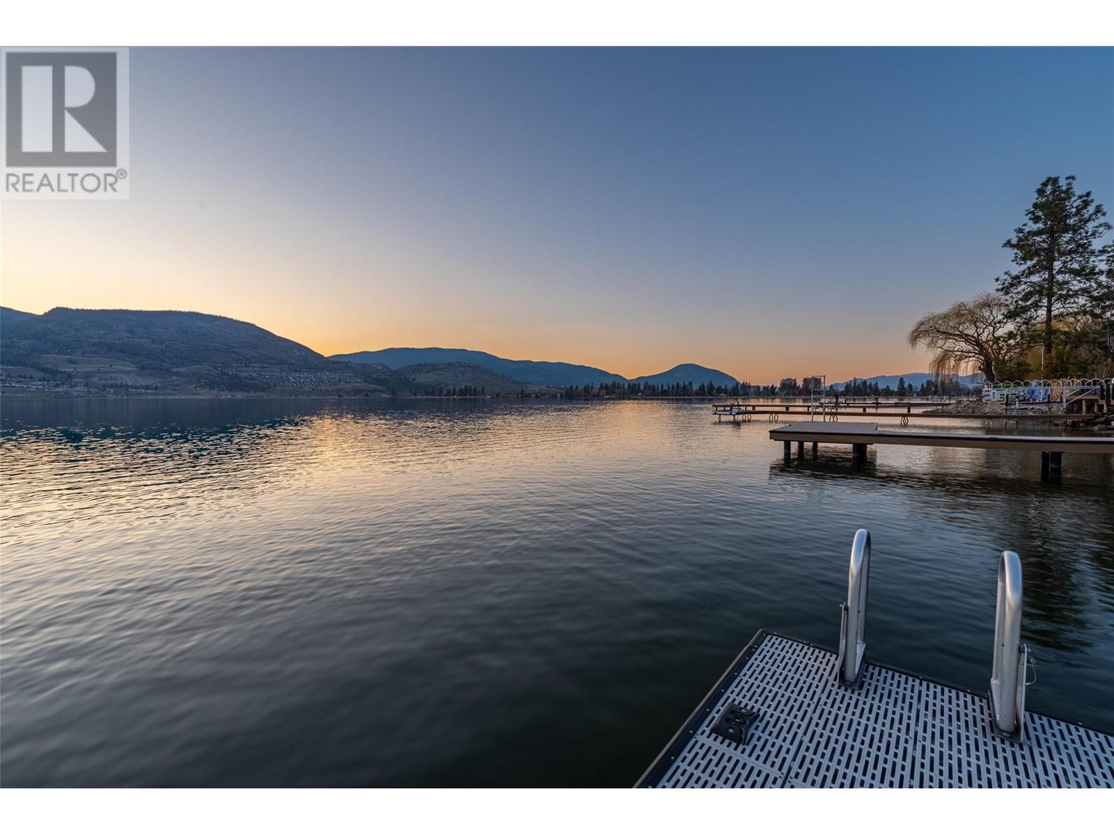 4037 Lakeside Road, Penticton, British Columbia  V2A 8W3 - Photo 3 - 10338738