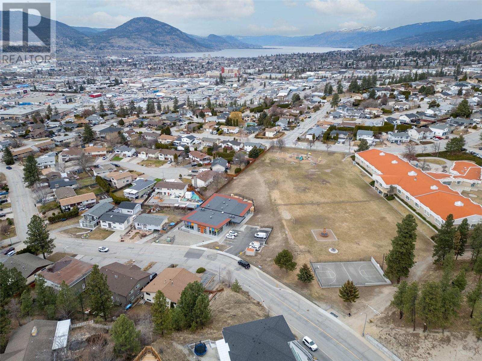 604 Balsam Avenue, Penticton, British Columbia  V2A 0B5 - Photo 2 - 10338552