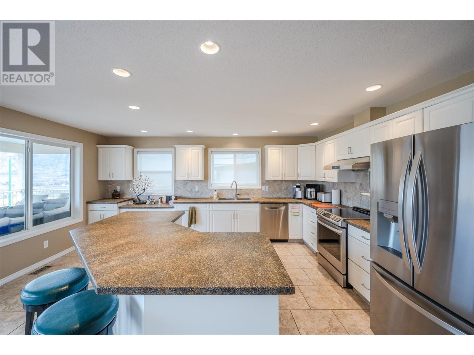 11702 Golf Course Drive, Osoyoos, British Columbia  V0H 1V4 - Photo 25 - 10338634