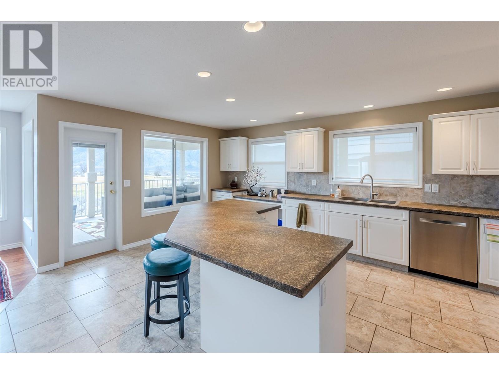 11702 Golf Course Drive, Osoyoos, British Columbia  V0H 1V4 - Photo 27 - 10338634