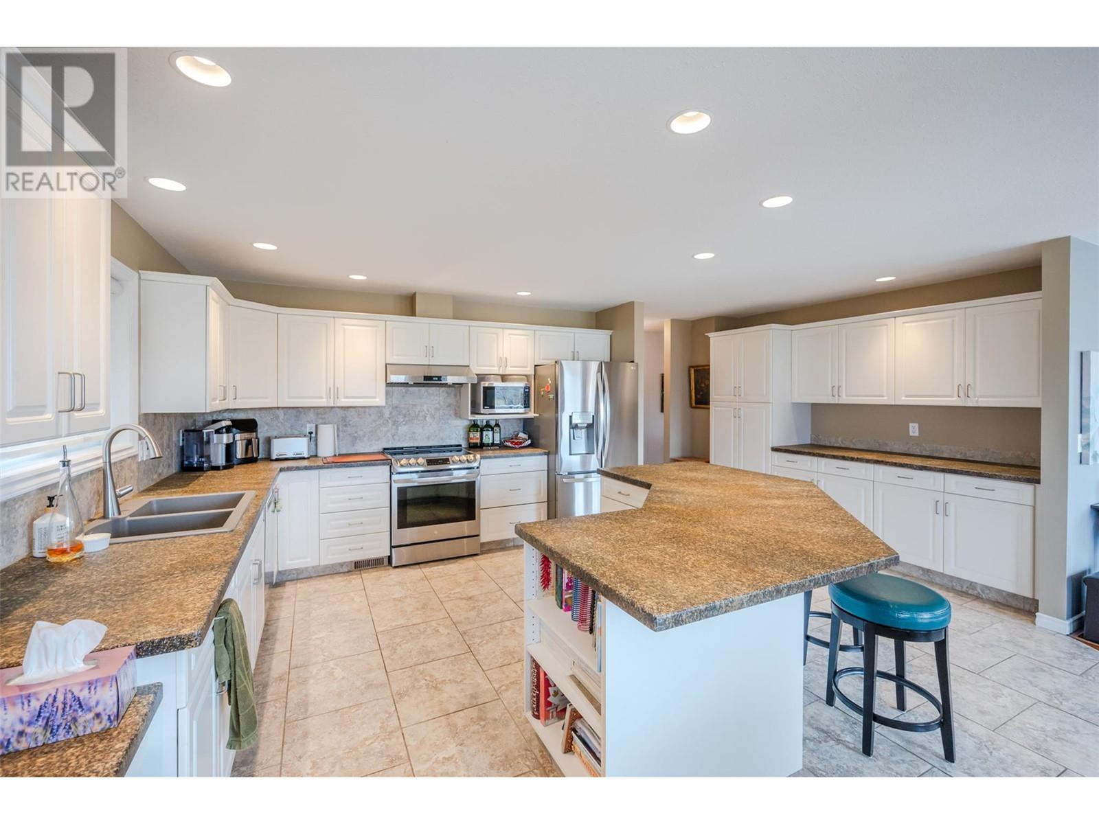 11702 Golf Course Drive, Osoyoos, British Columbia  V0H 1V4 - Photo 30 - 10338634
