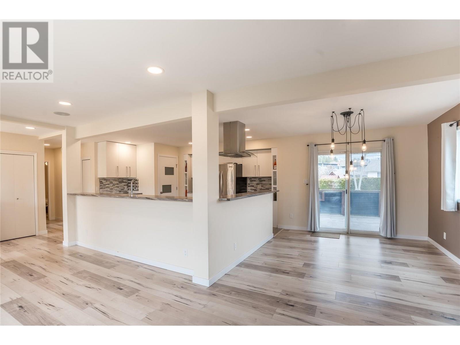 5010 Croil Avenue, Summerland, British Columbia  V0H 1Z9 - Photo 15 - 10338903