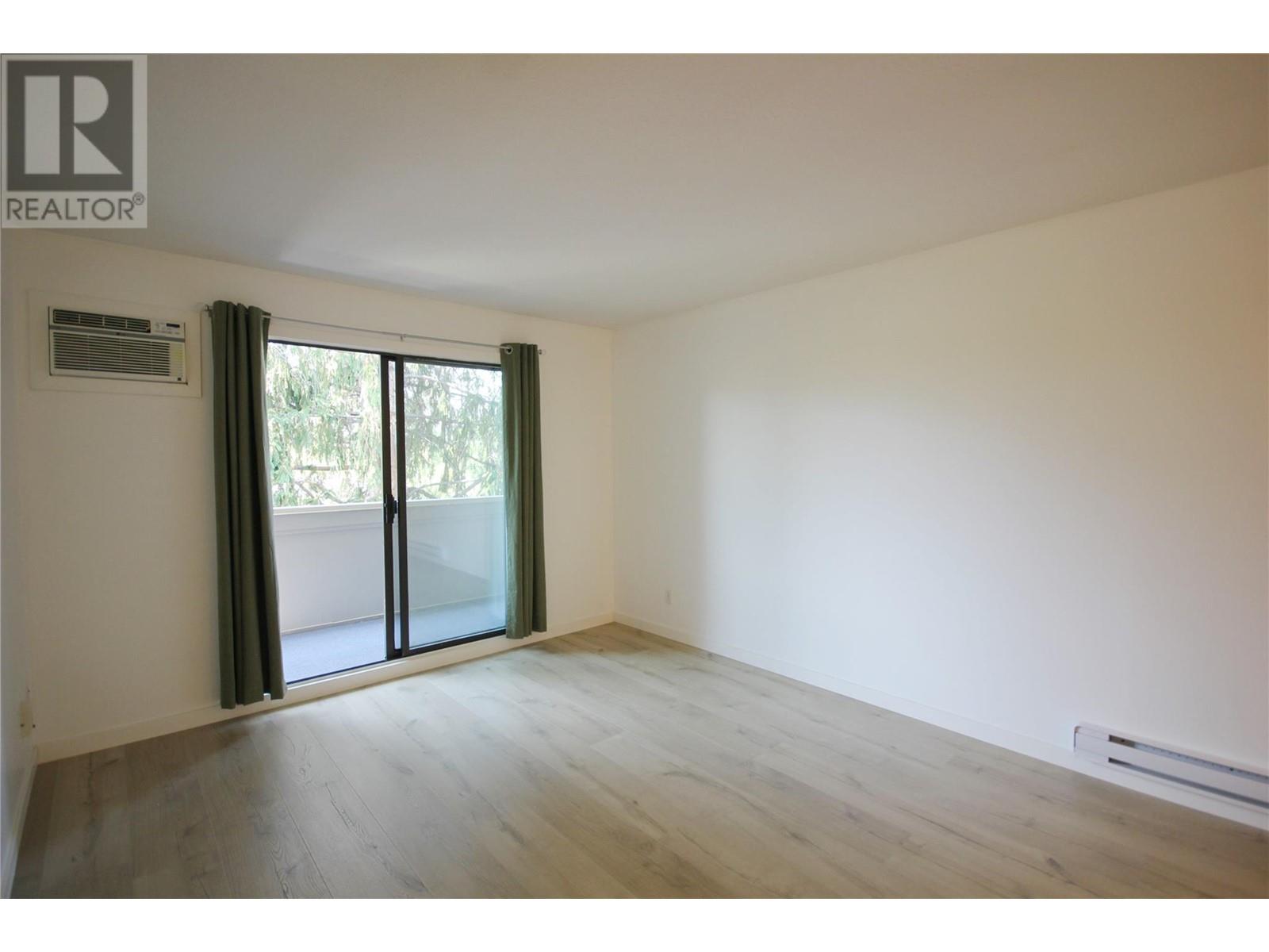 150 Skaha Place Unit# 402, Penticton, British Columbia  V2A 7K1 - Photo 12 - 10338767