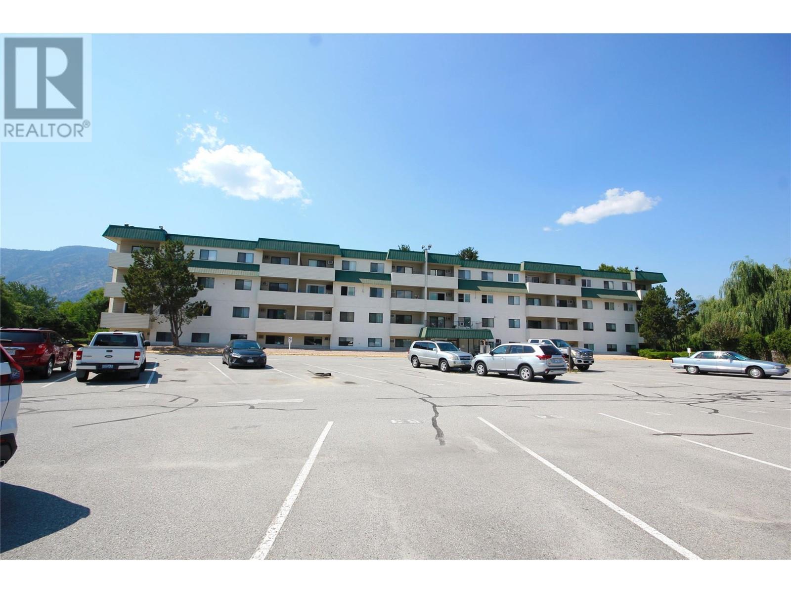150 Skaha Place Unit# 402, Penticton, British Columbia  V2A 7K1 - Photo 2 - 10338767