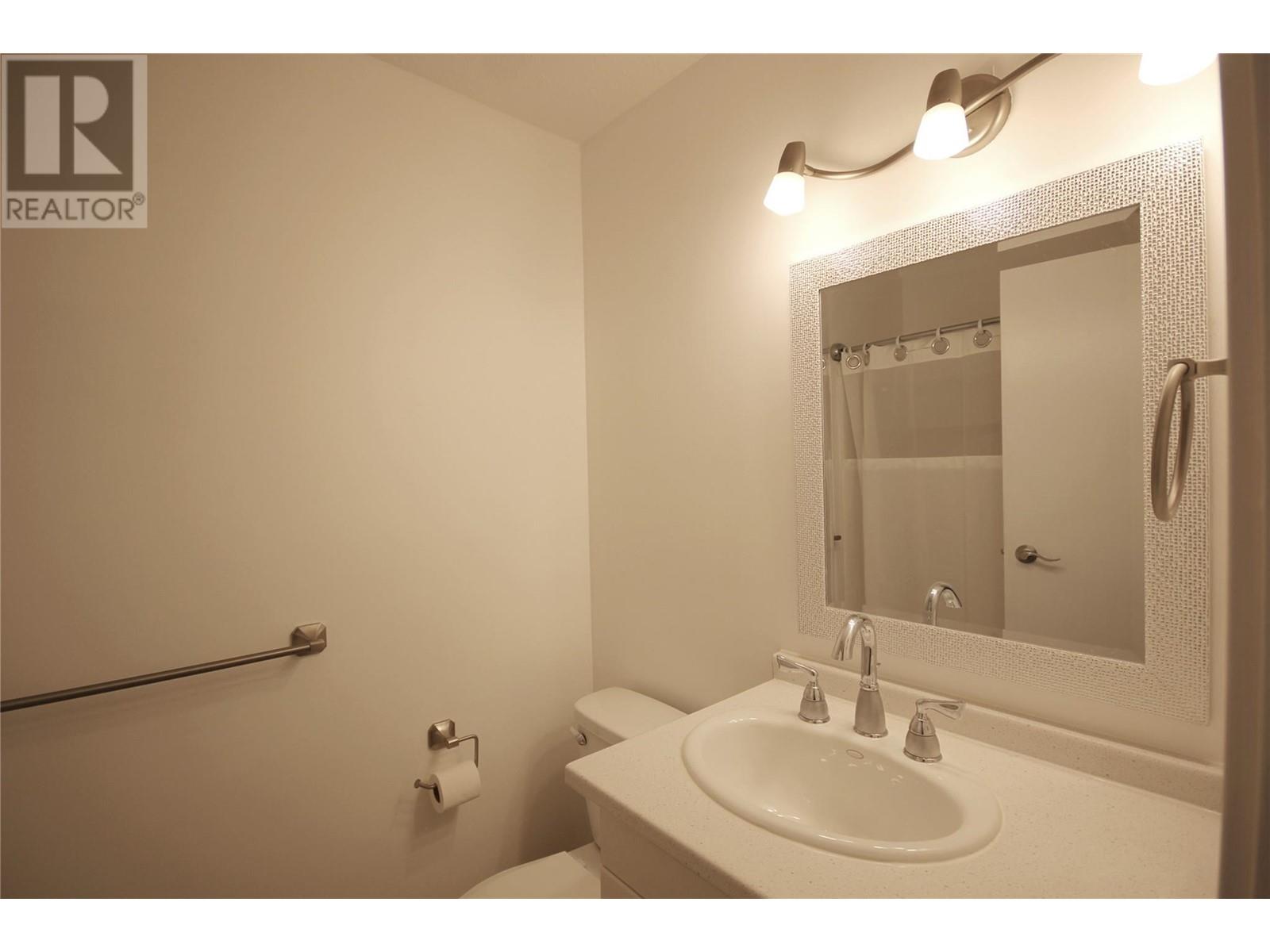 150 Skaha Place Unit# 402, Penticton, British Columbia  V2A 7K1 - Photo 9 - 10338767