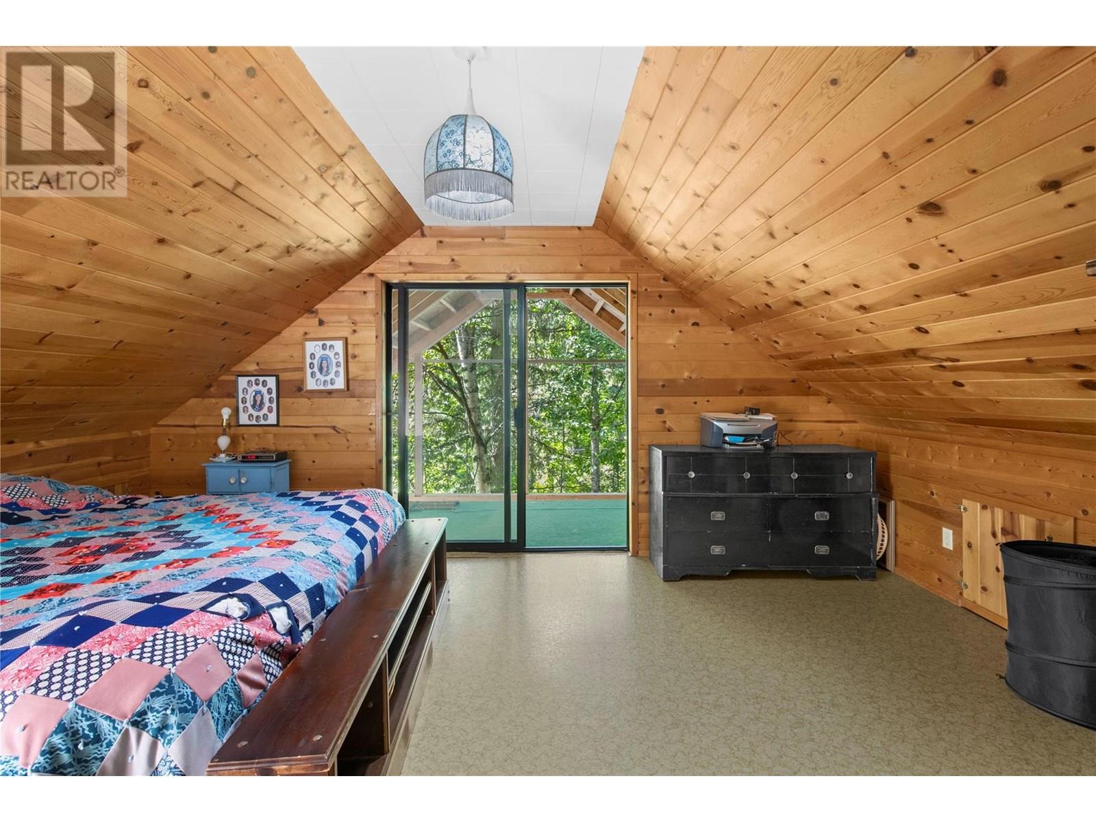 3840 Cameron Road, Eagle Bay, British Columbia  V0E 1T0 - Photo 35 - 10338863