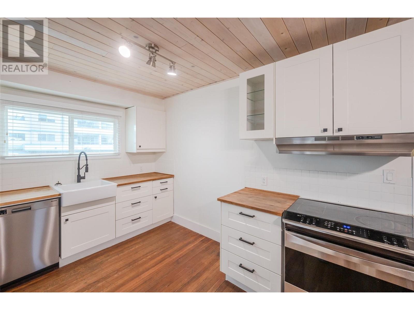 302 Scott Avenue, Penticton, British Columbia  V2A 2J8 - Photo 15 - 10338948