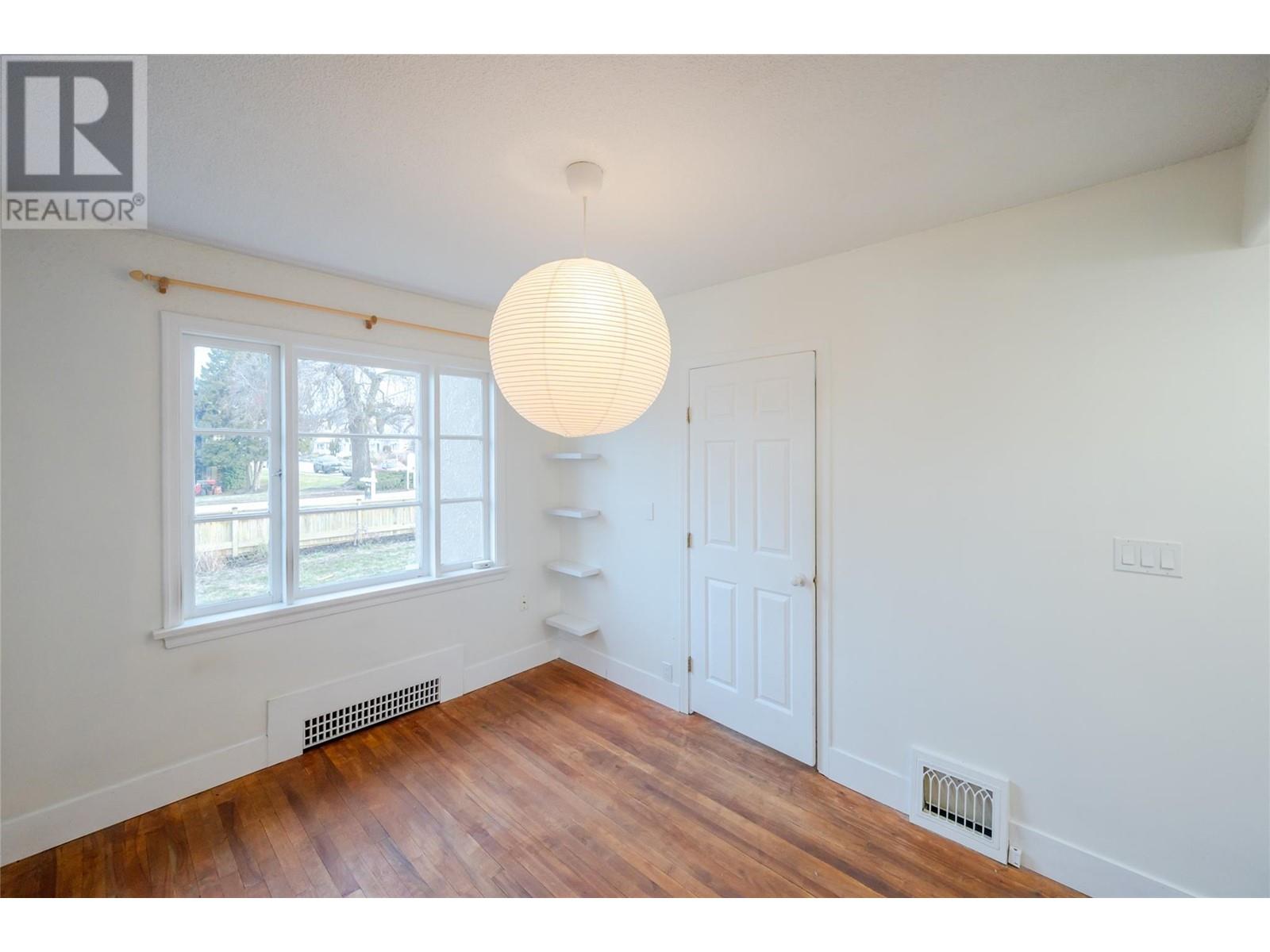 302 Scott Avenue, Penticton, British Columbia  V2A 2J8 - Photo 23 - 10338948