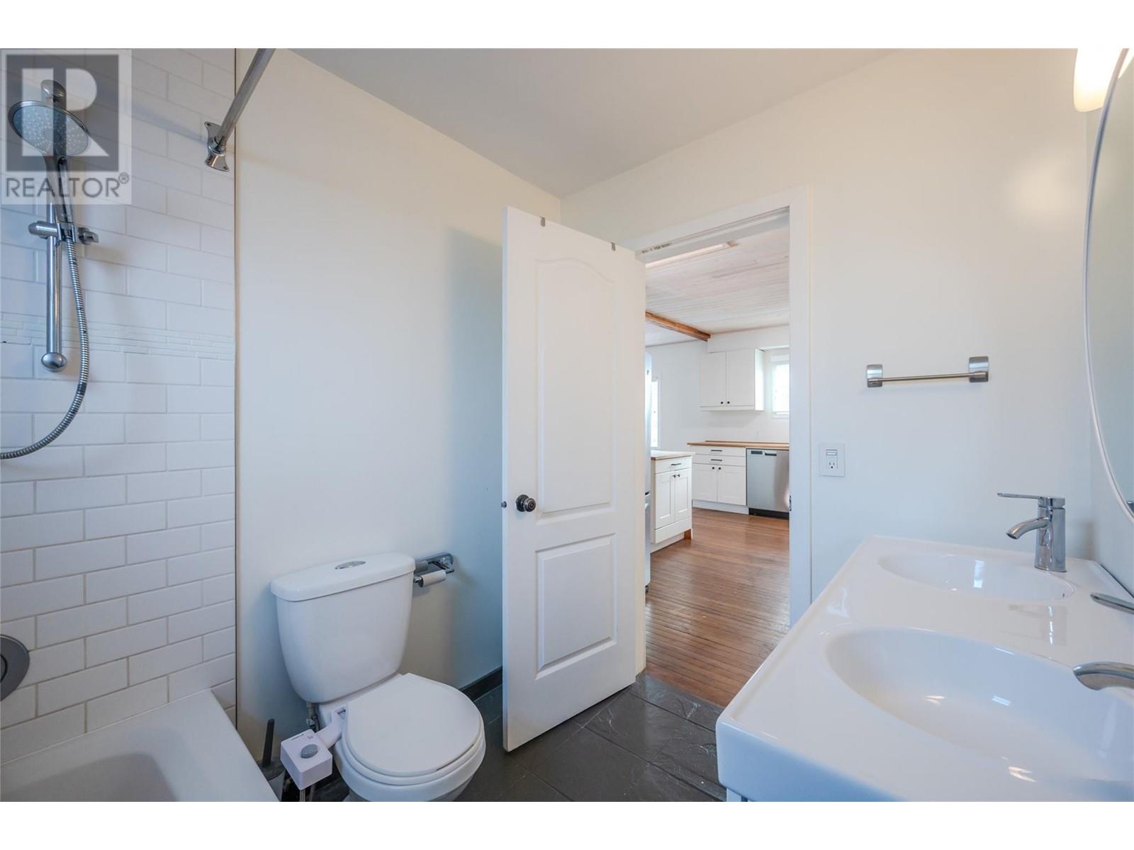302 Scott Avenue, Penticton, British Columbia  V2A 2J8 - Photo 25 - 10338948