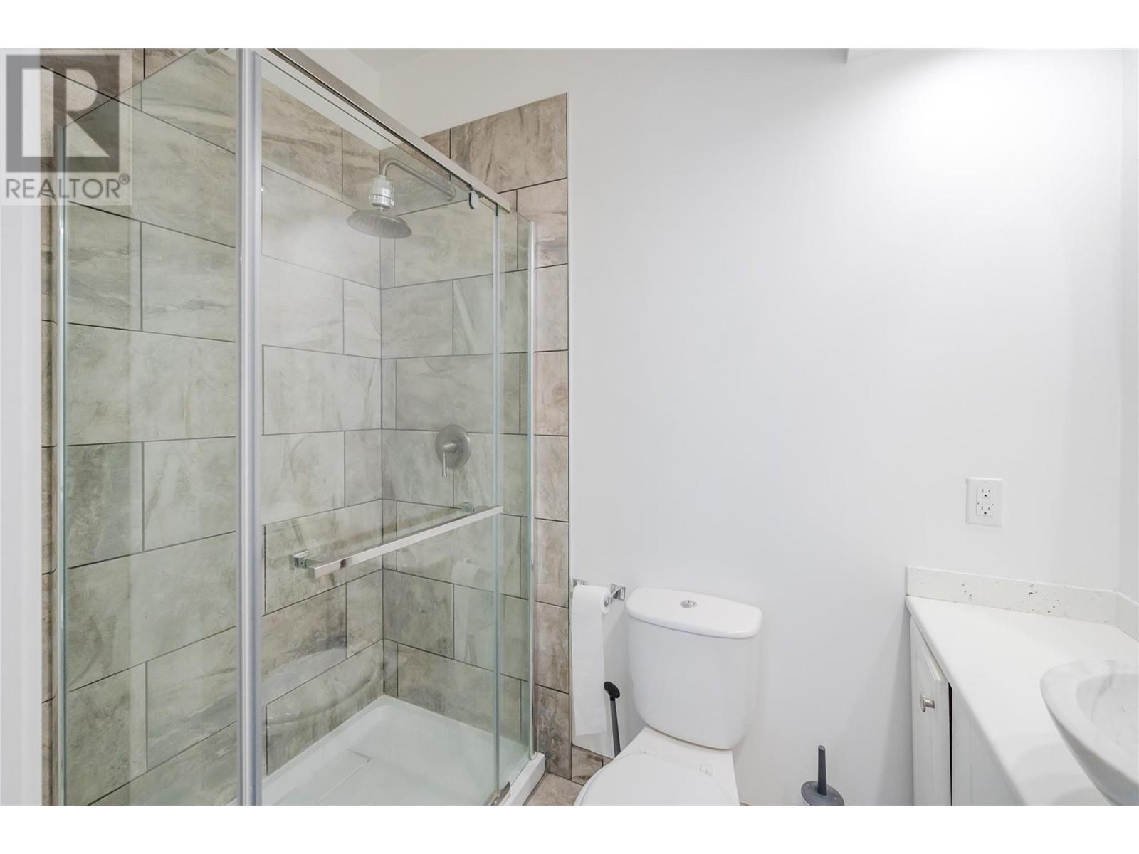 302 Scott Avenue, Penticton, British Columbia  V2A 2J8 - Photo 35 - 10338948