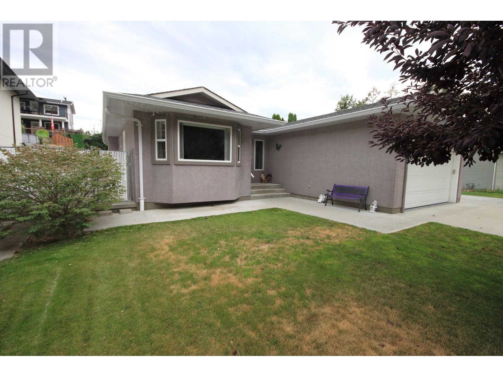 957 Morningstar Road, Oliver, British Columbia  V0H 1T6 - Photo 2 - 10338974