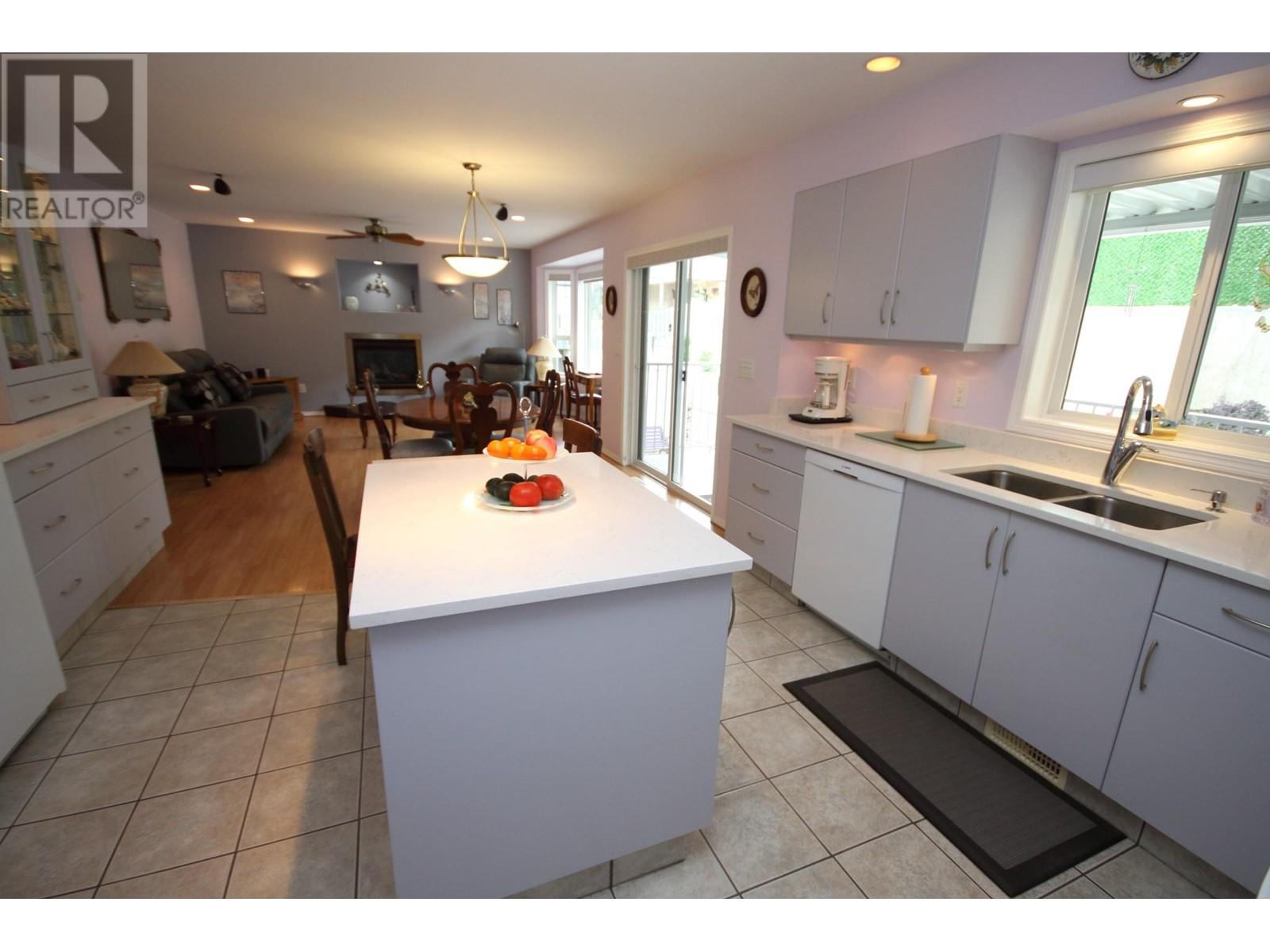 957 Morningstar Road, Oliver, British Columbia  V0H 1T6 - Photo 8 - 10338974