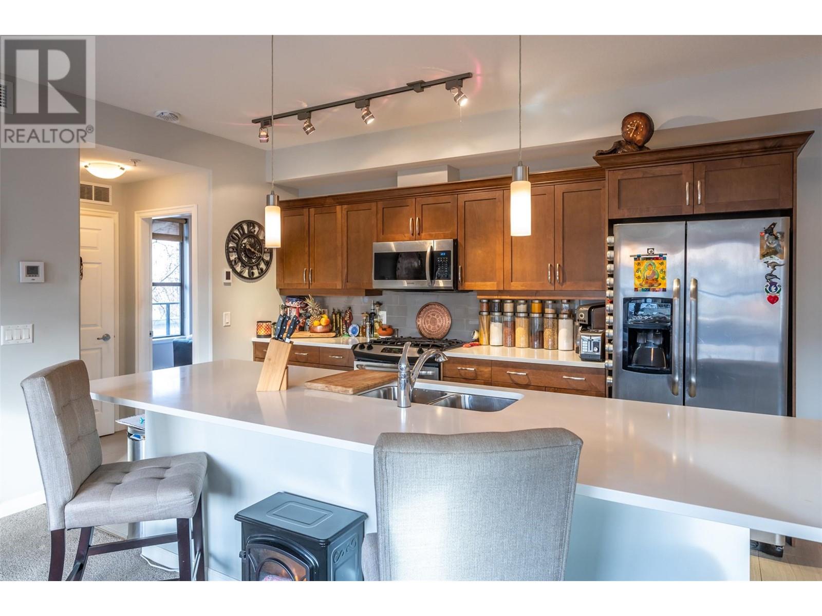 3591 Skaha Lake Road Unit# 204, Penticton, British Columbia  V2A 7K2 - Photo 14 - 10338971