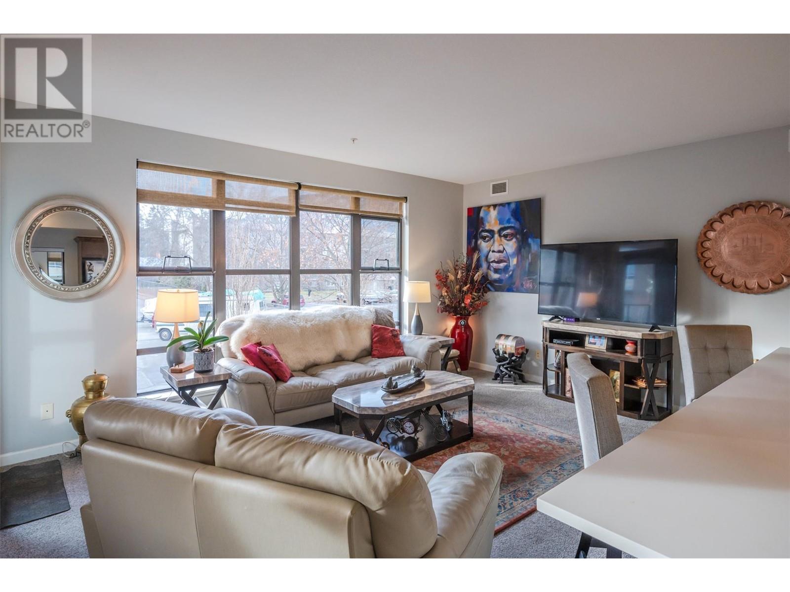 3591 Skaha Lake Road Unit# 204, Penticton, British Columbia  V2A 7K2 - Photo 3 - 10338971