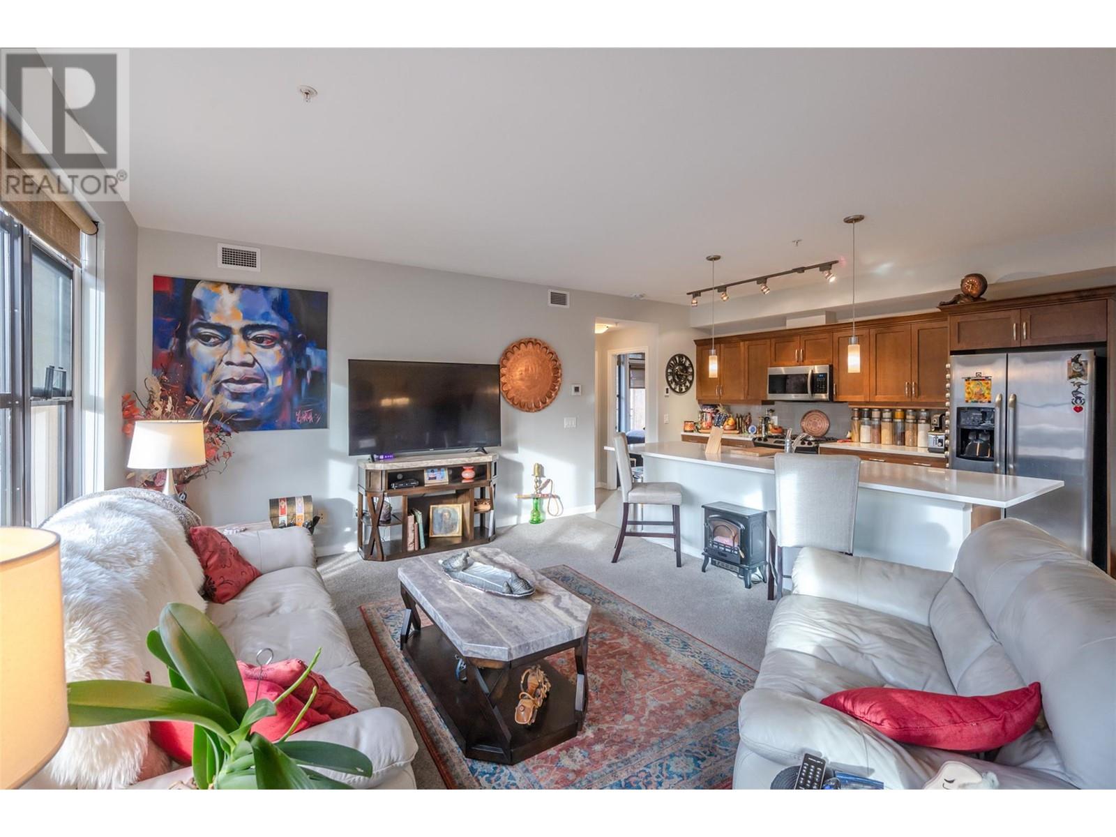 3591 Skaha Lake Road Unit# 204, Penticton, British Columbia  V2A 7K2 - Photo 5 - 10338971