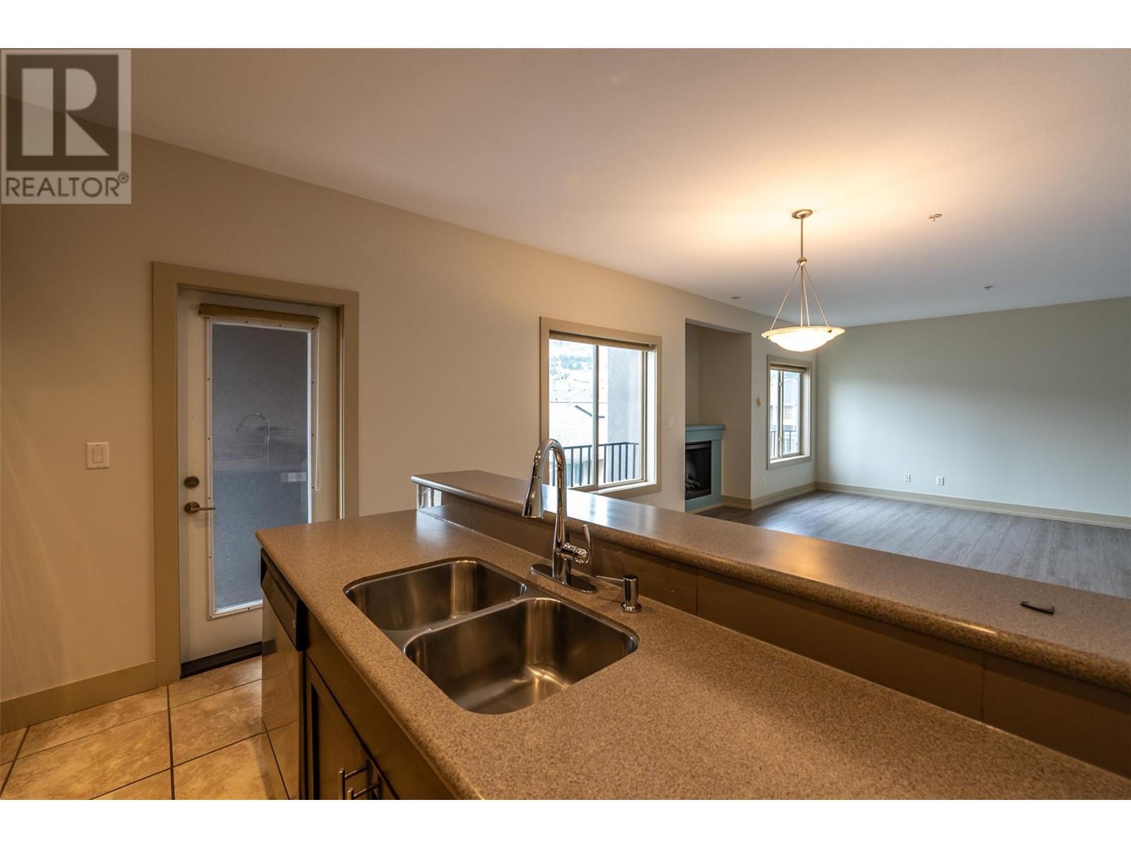 250 Waterford Avenue Unit# 210, Penticton, British Columbia  V2A 2T8 - Photo 9 - 10339135