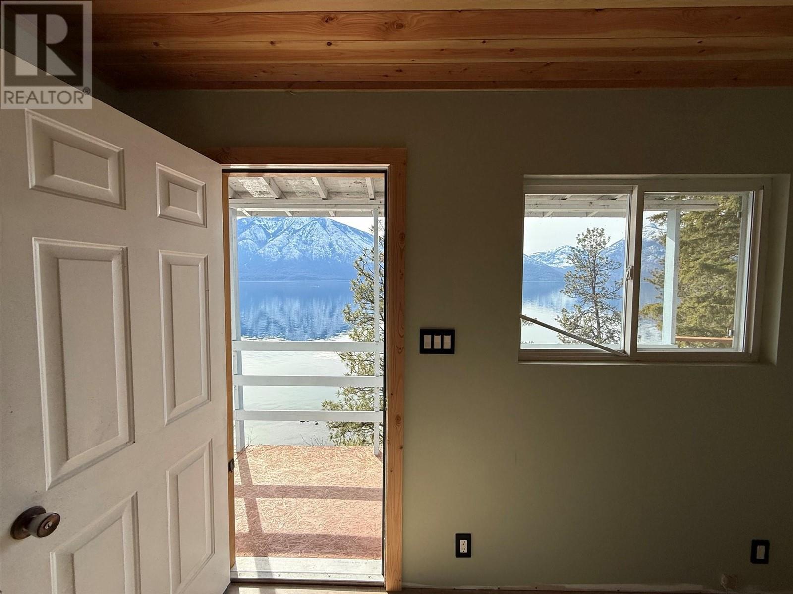 9703 3a Highway, Kuskanook, British Columbia  V0B 1A1 - Photo 8 - 10338461