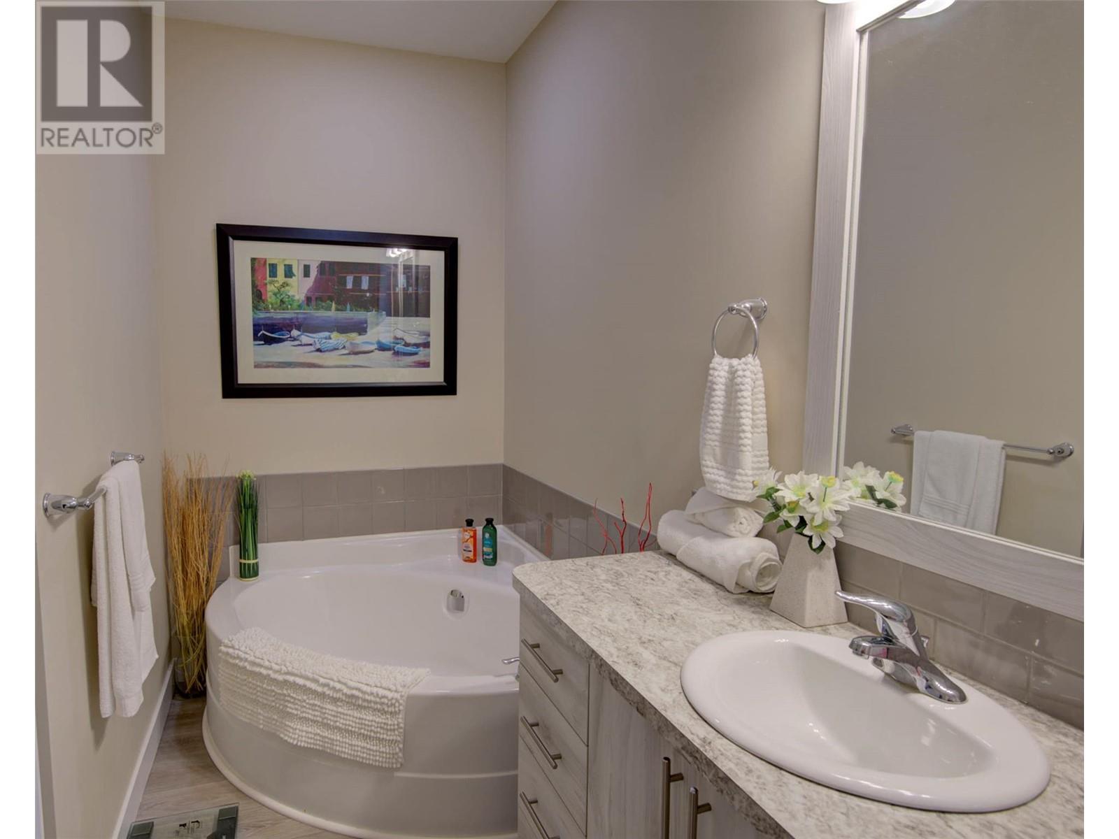 9468 Houghton Road, Vernon, British Columbia  V1H 2C9 - Photo 30 - 10339143