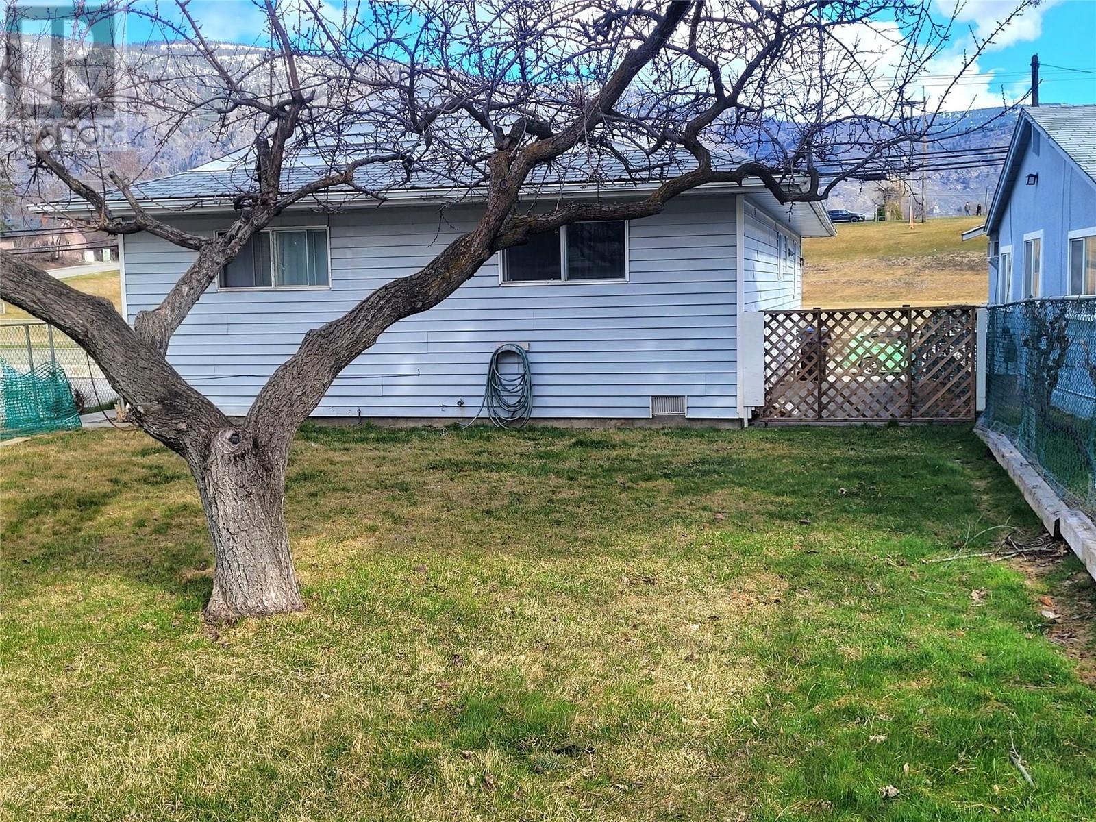 6834 89th Street, Osoyoos, British Columbia  V0H 1V1 - Photo 13 - 10339042
