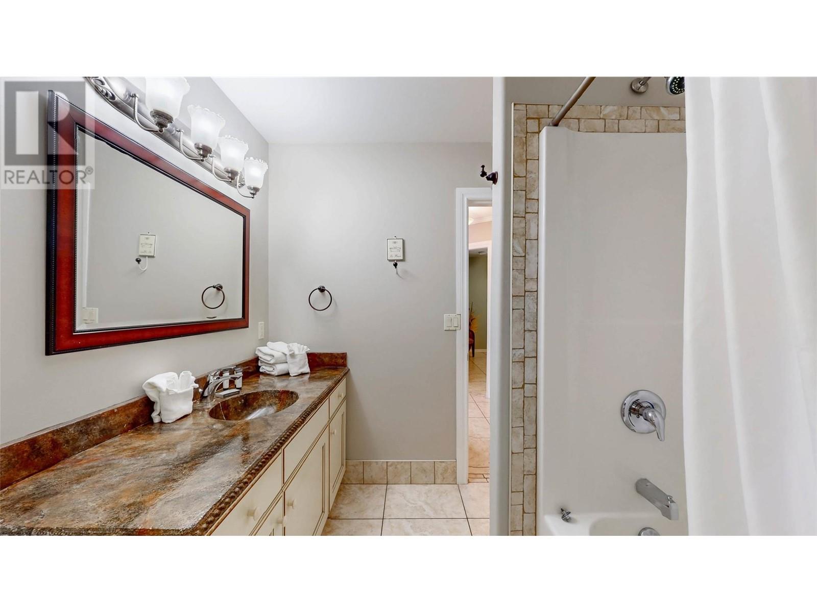 5815 Oleander (Sl 46) Drive Unit# 500, Osoyoos, British Columbia  V0H 1V1 - Photo 22 - 10339167