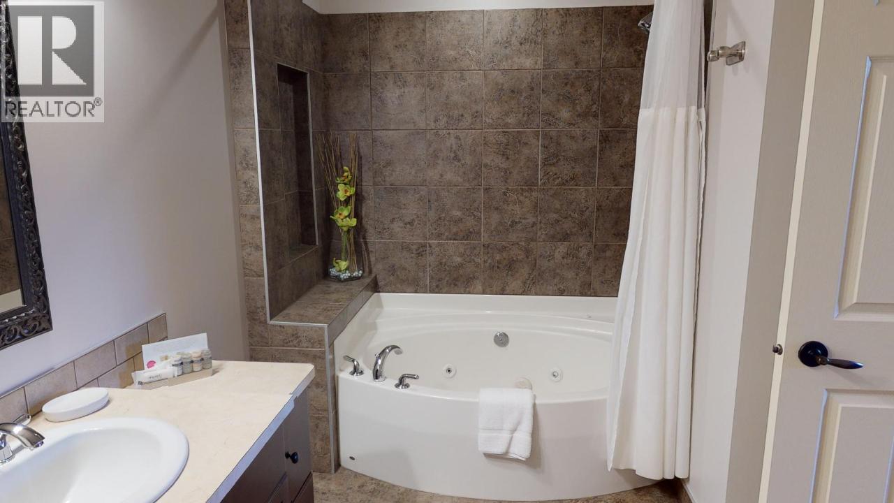 500 Bighorn Boulevard Unit# 523 B, Radium Hot Springs, British Columbia  V0A 1M0 - Photo 28 - 10339142