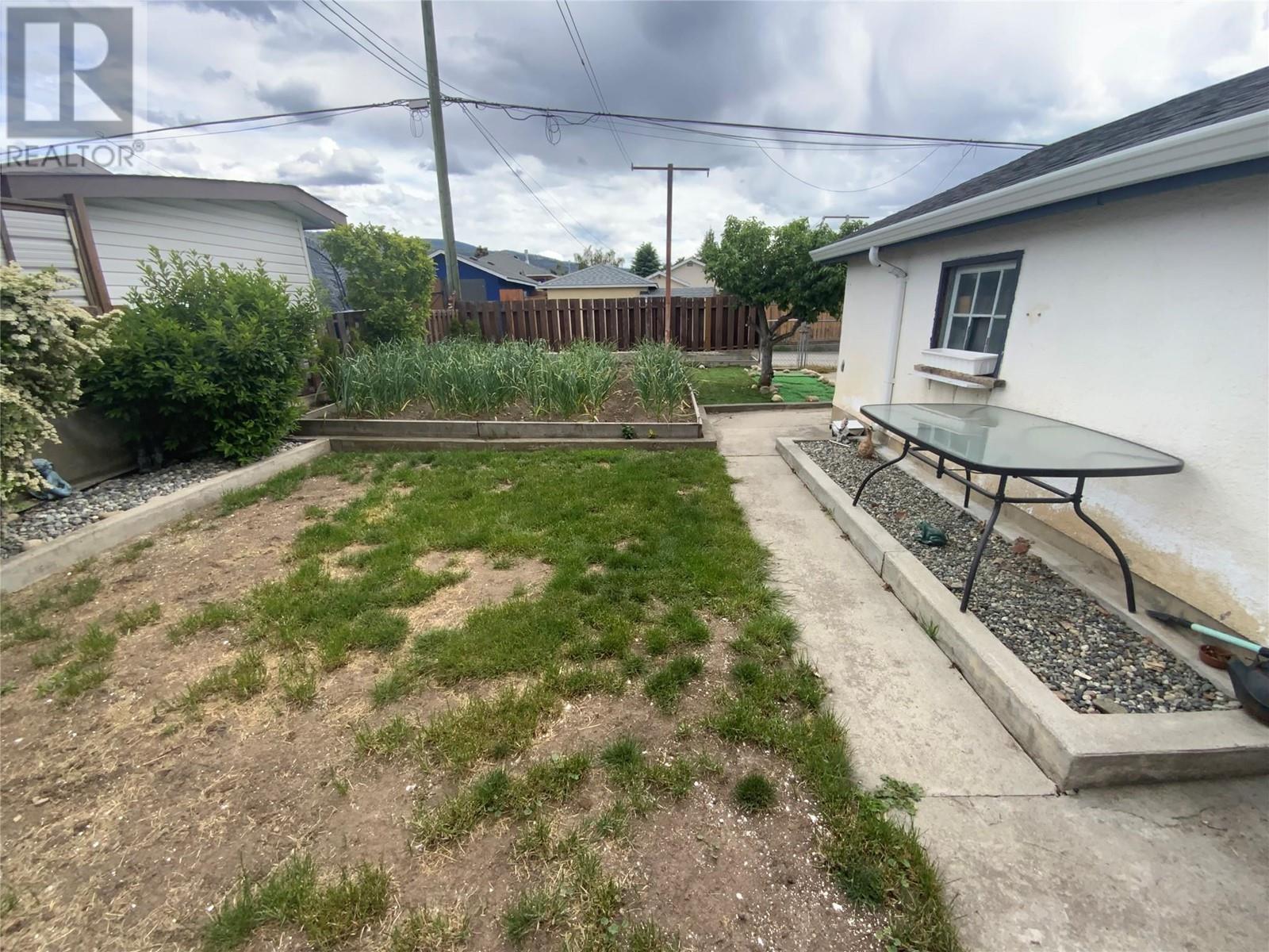 448 Bennett Avenue, Penticton, British Columbia  V2A 2P6 - Photo 11 - 10339248