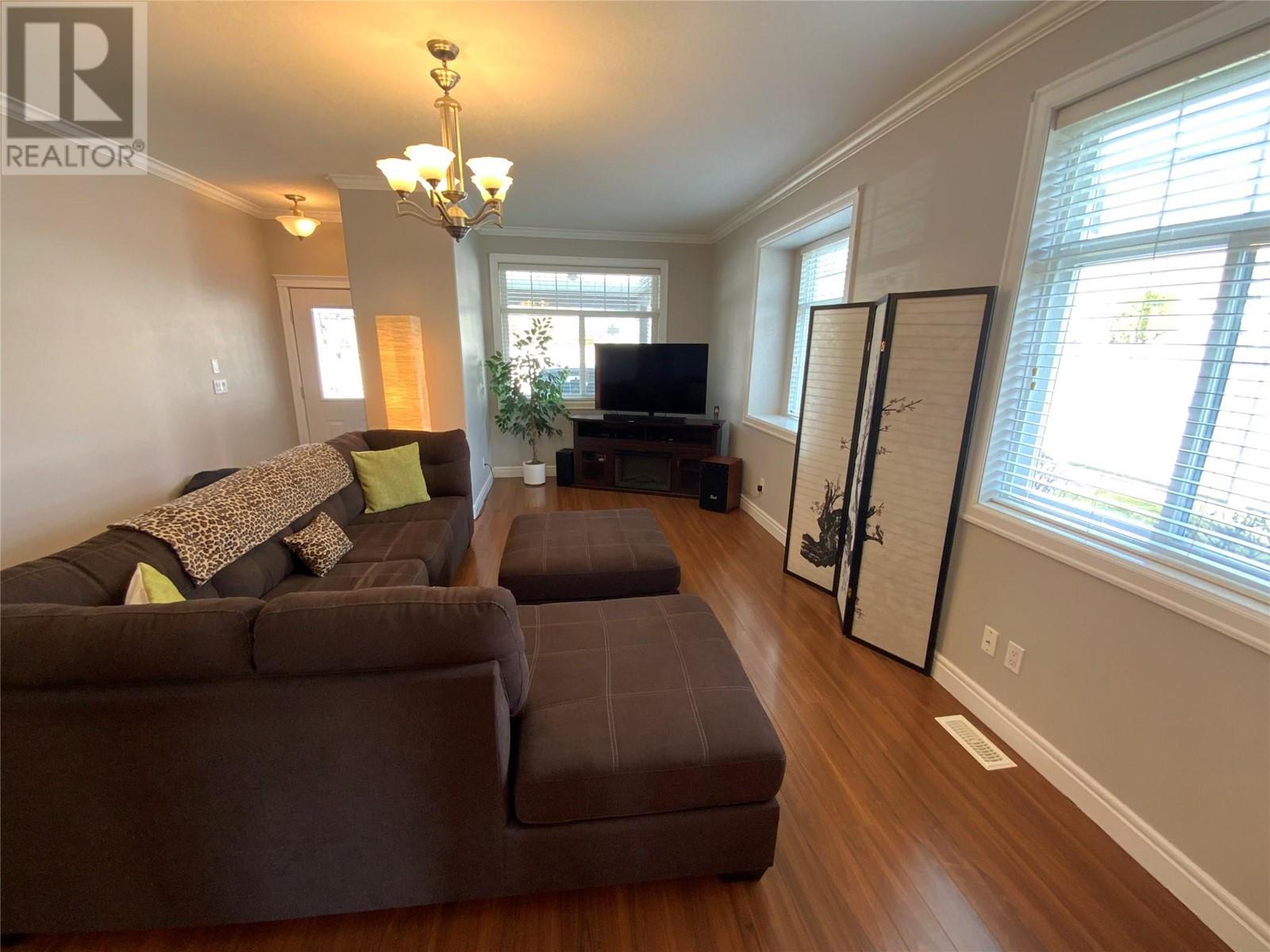 3011 South Main Street Unit# 101, Penticton, British Columbia  V2A 5J7 - Photo 3 - 10339259