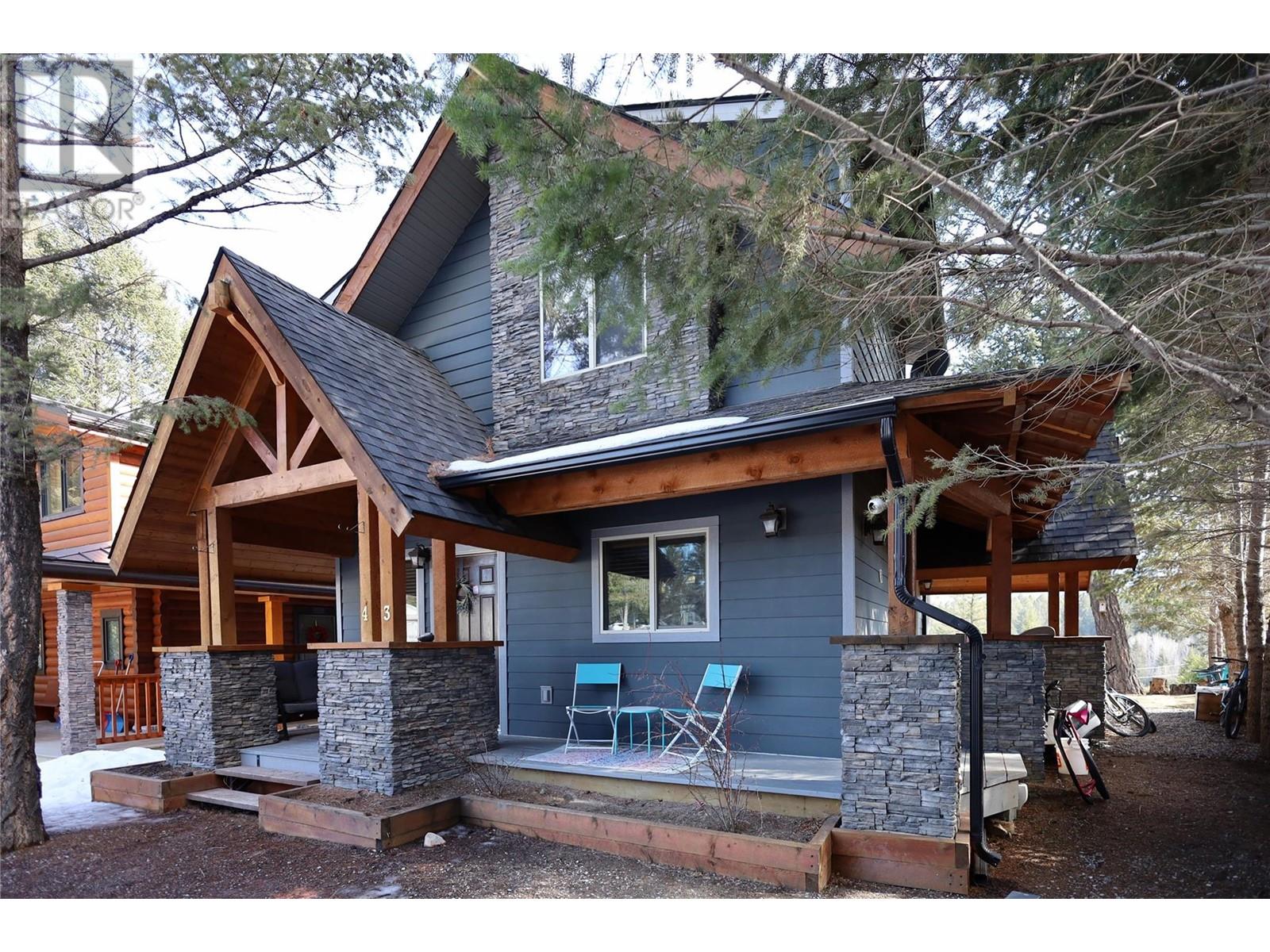 4868 Riverview Drive Unit# 43, Edgewater, British Columbia  V0A 1E0 - Photo 1 - 10338871