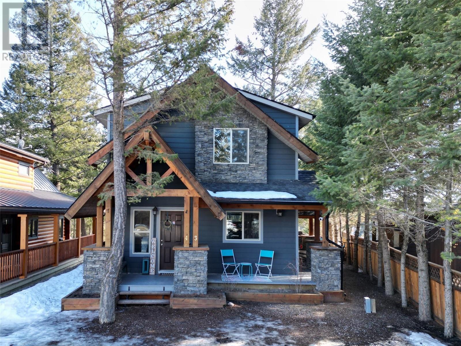 4868 Riverview Drive Unit# 43, Edgewater, British Columbia  V0A 1E0 - Photo 2 - 10338871