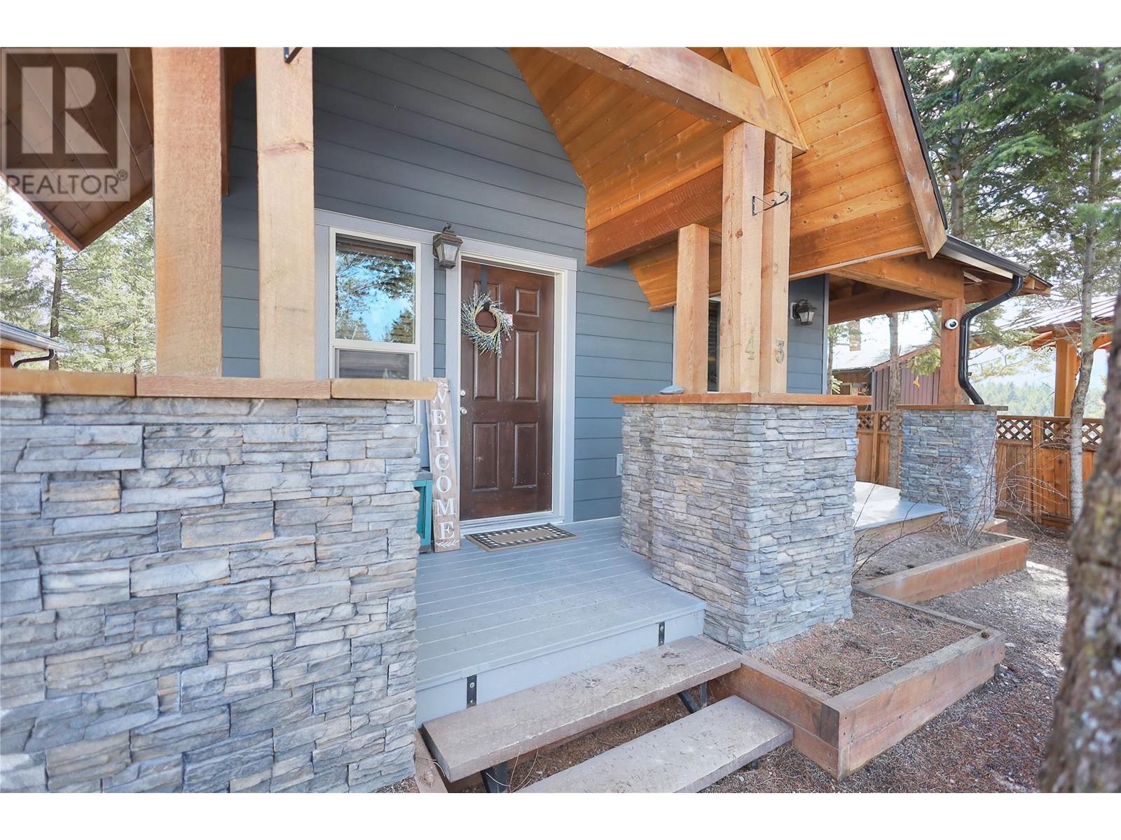 4868 Riverview Drive Unit# 43, Edgewater, British Columbia  V0A 1E0 - Photo 3 - 10338871