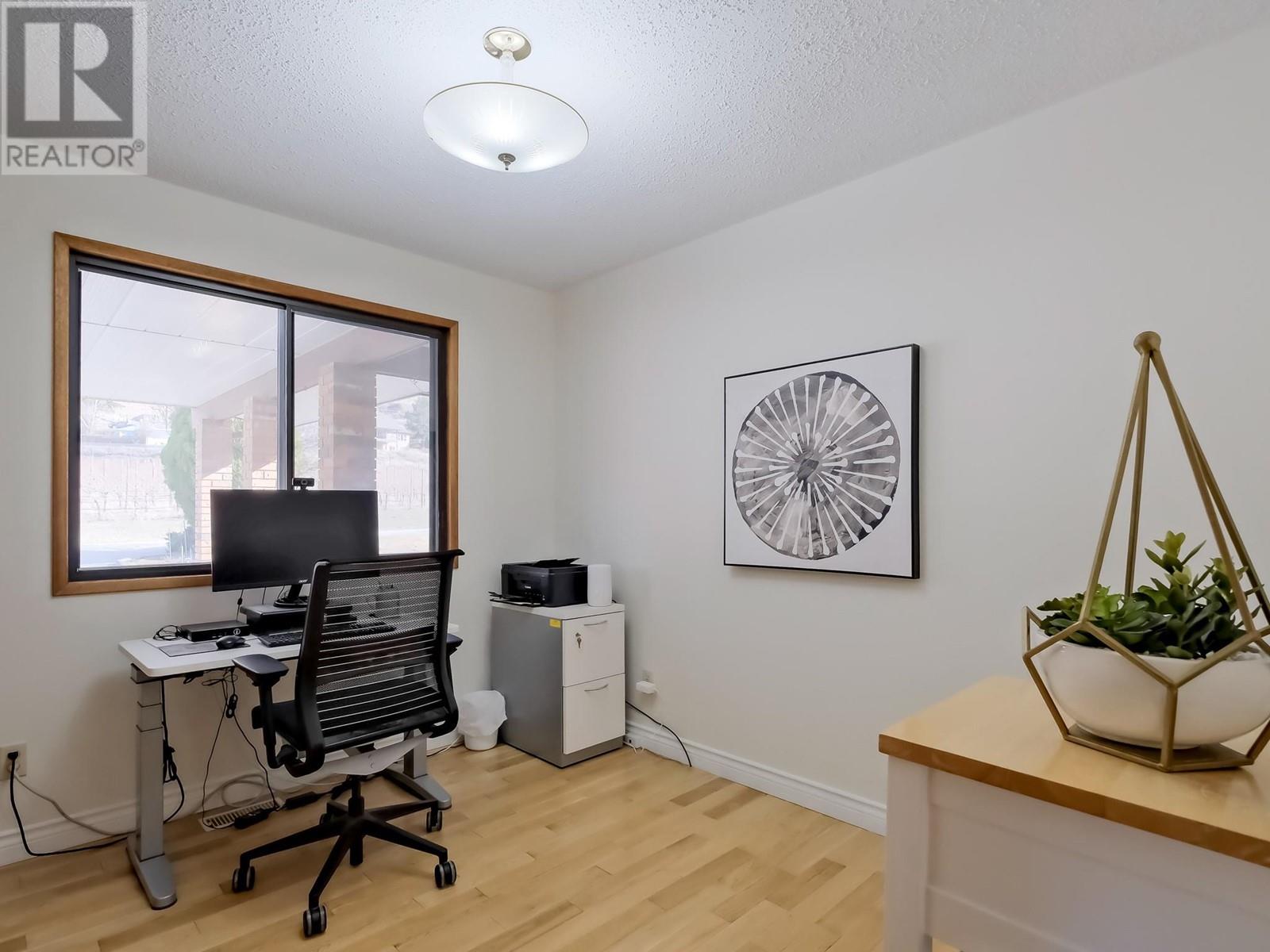 105 Spruce Road, Penticton, British Columbia  V2A 8V9 - Photo 19 - 10339341