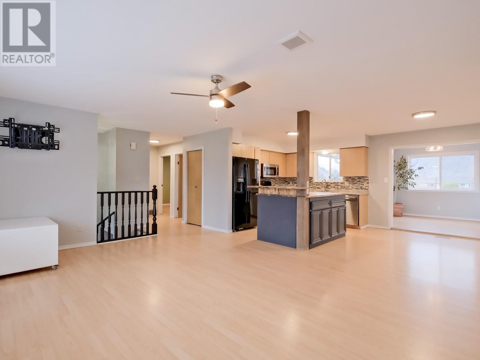 11 Willow Crescent, Osoyoos, British Columbia  V0H 1V3 - Photo 8 - 10339392