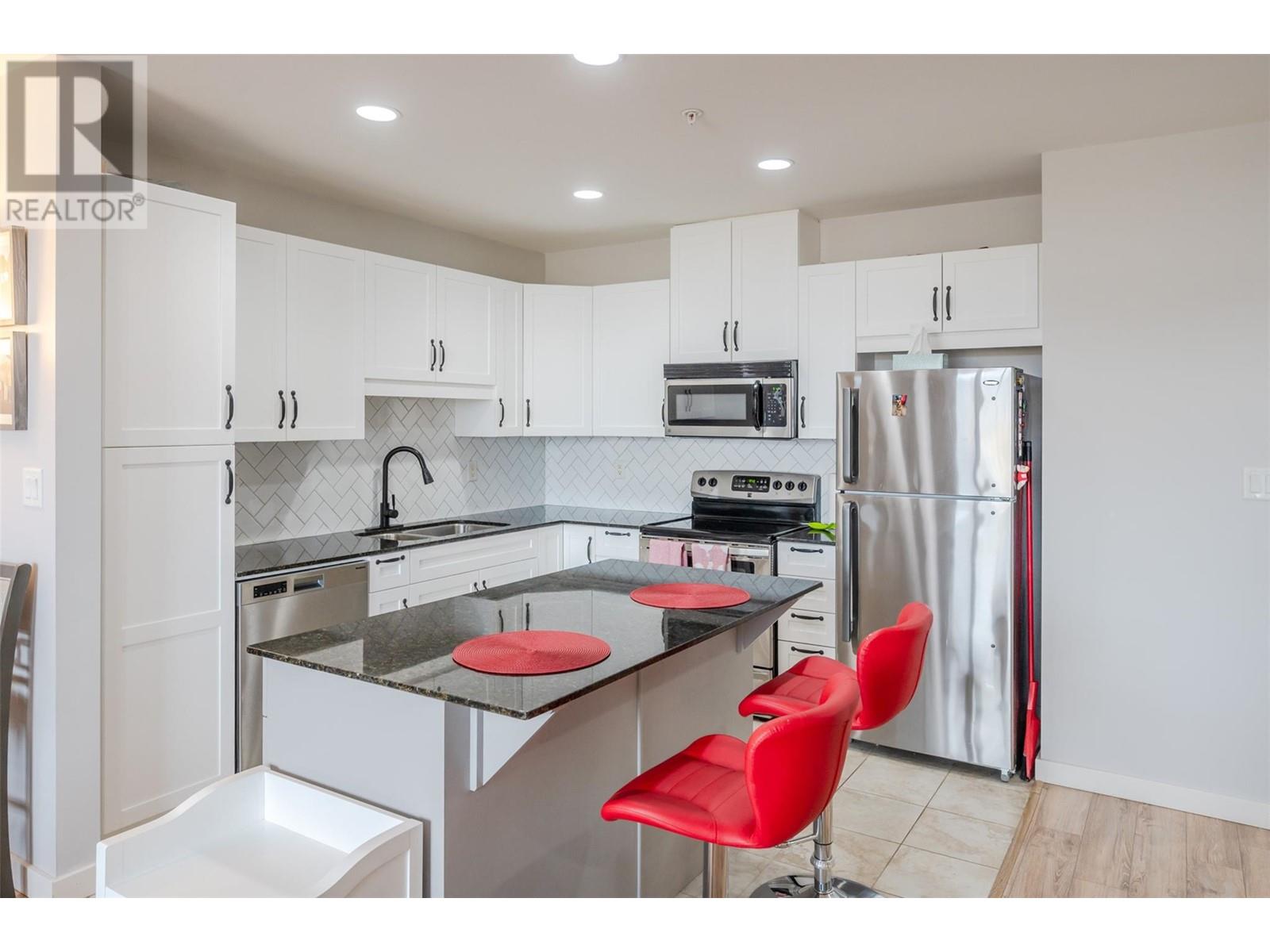 3301 Skaha Lake Road Unit# 608, Penticton, British Columbia  V2A 6G6 - Photo 8 - 10339123