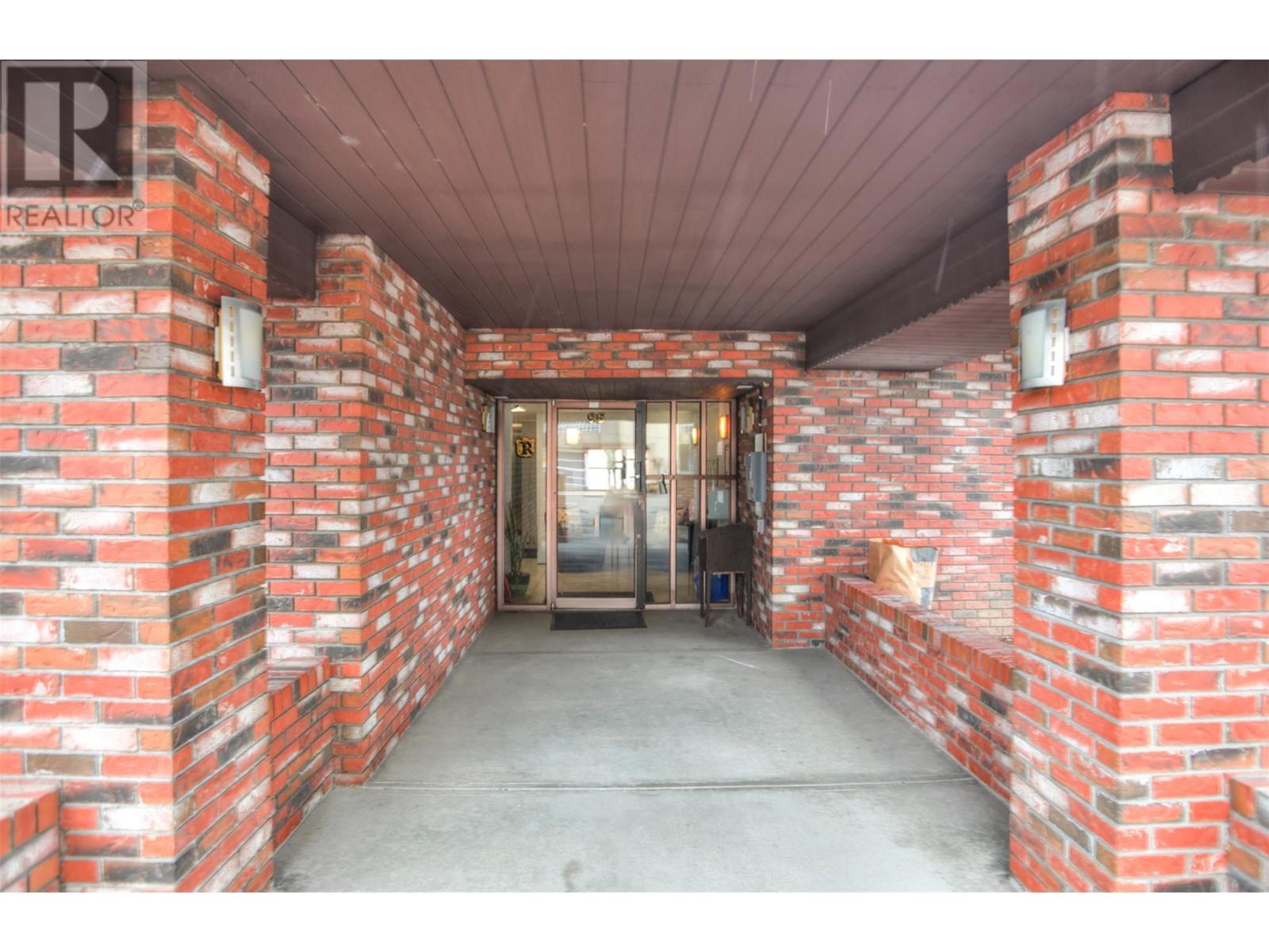 95 Winnipeg Street Unit# 202, Penticton, British Columbia  V2A 5L9 - Photo 22 - 10339081