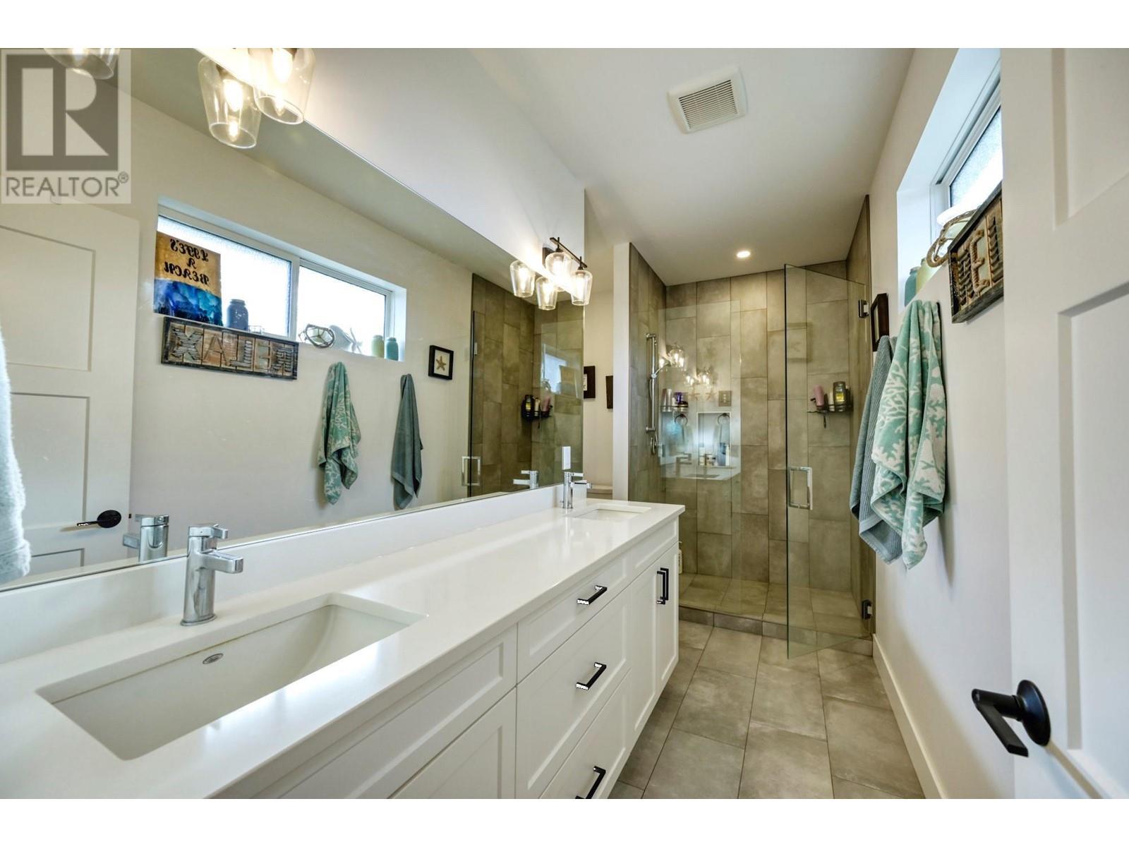 14 Lambert Court, Osoyoos, British Columbia  V0H 1V2 - Photo 8 - 10337108