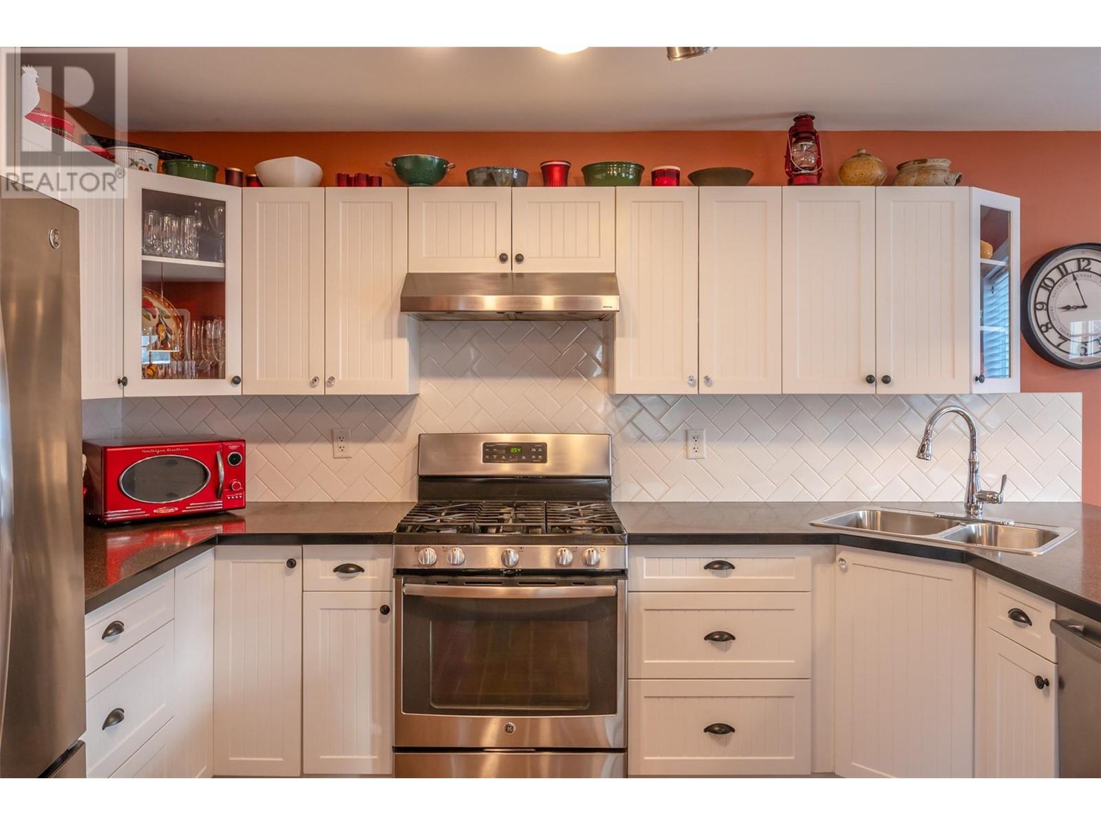 1329 Killarney Street, Penticton, British Columbia  V2A 4R4 - Photo 16 - 10339429