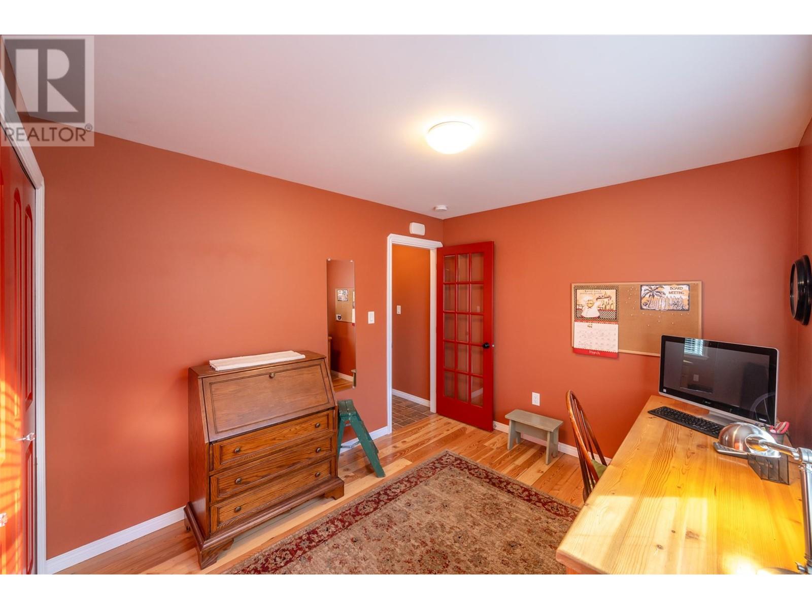 1329 Killarney Street, Penticton, British Columbia  V2A 4R4 - Photo 19 - 10339429