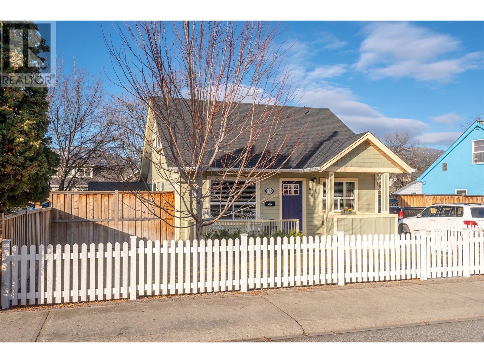 1329 Killarney Street, Penticton, British Columbia  V2A 4R4 - Photo 2 - 10339429