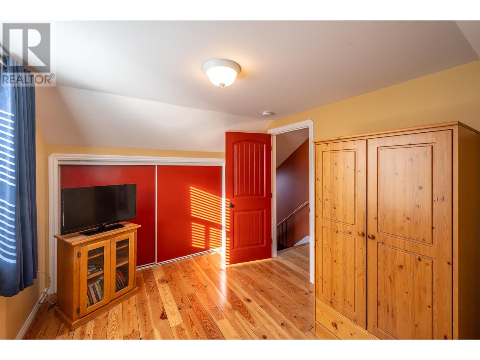 1329 Killarney Street, Penticton, British Columbia  V2A 4R4 - Photo 33 - 10339429