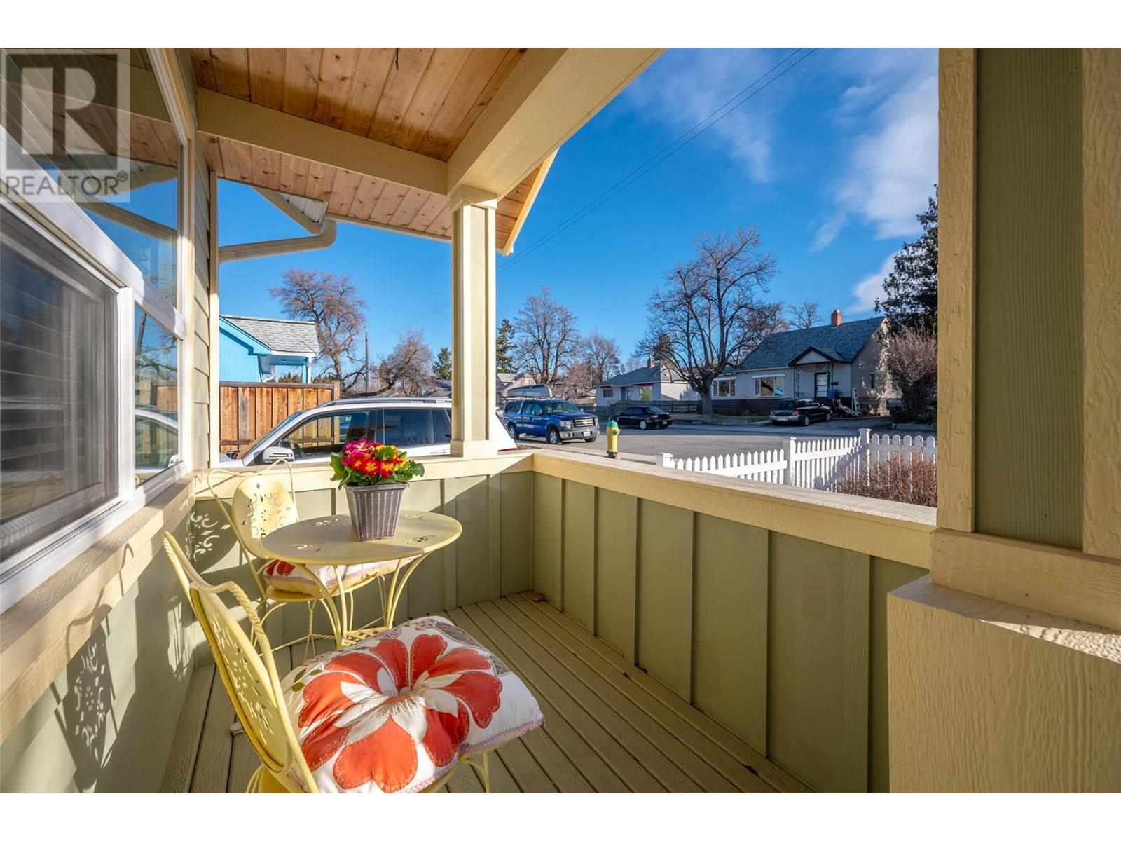 1329 Killarney Street, Penticton, British Columbia  V2A 4R4 - Photo 4 - 10339429