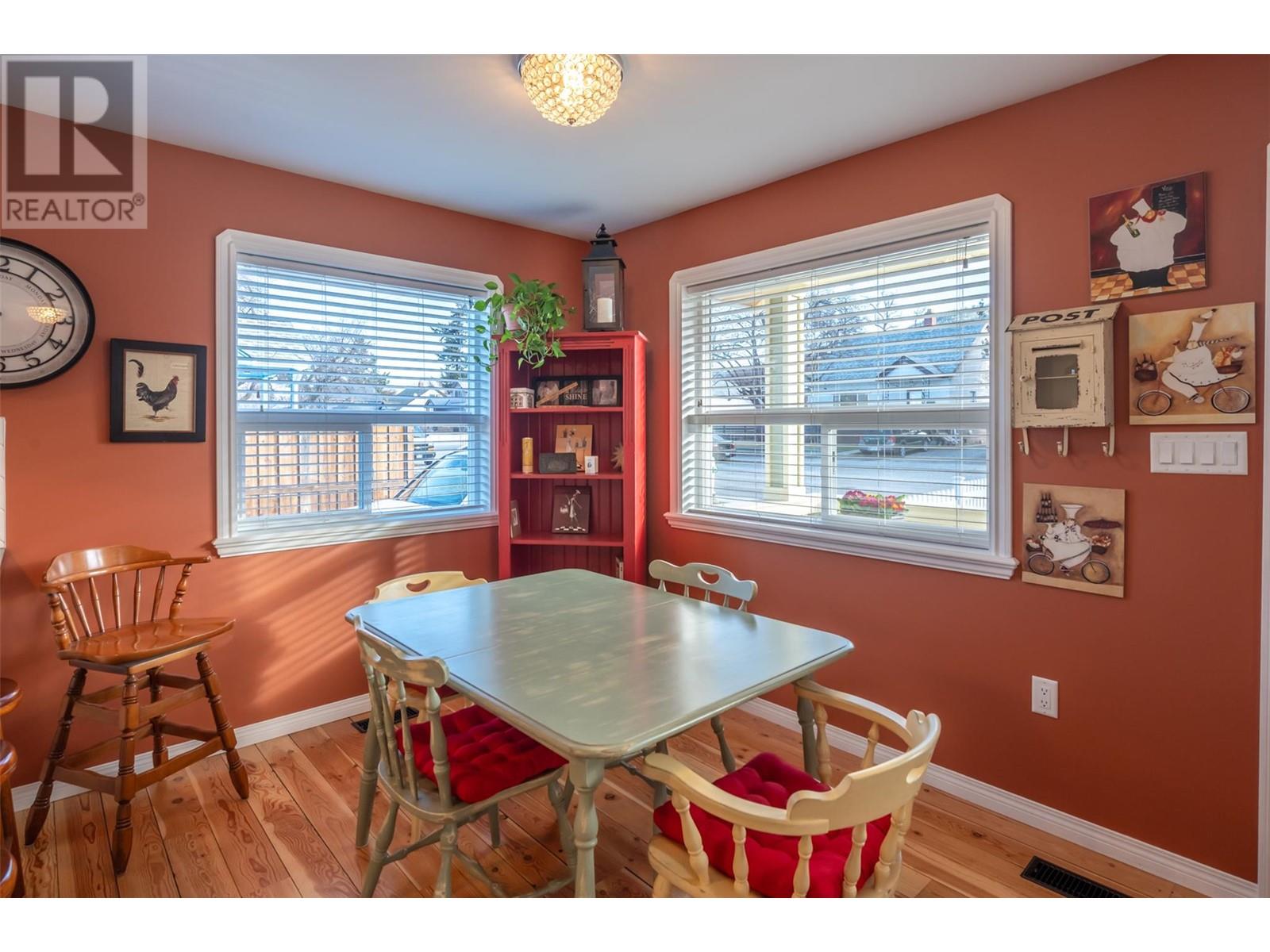 1329 Killarney Street, Penticton, British Columbia  V2A 4R4 - Photo 8 - 10339429