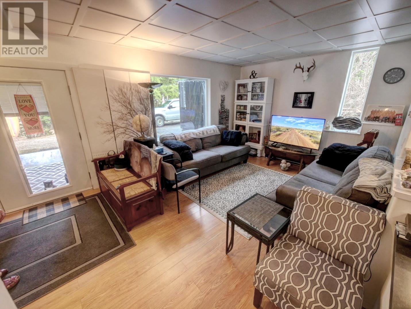 8872 Slocan West Road, Slocan, British Columbia  V0G 2C0 - Photo 2 - 10339170