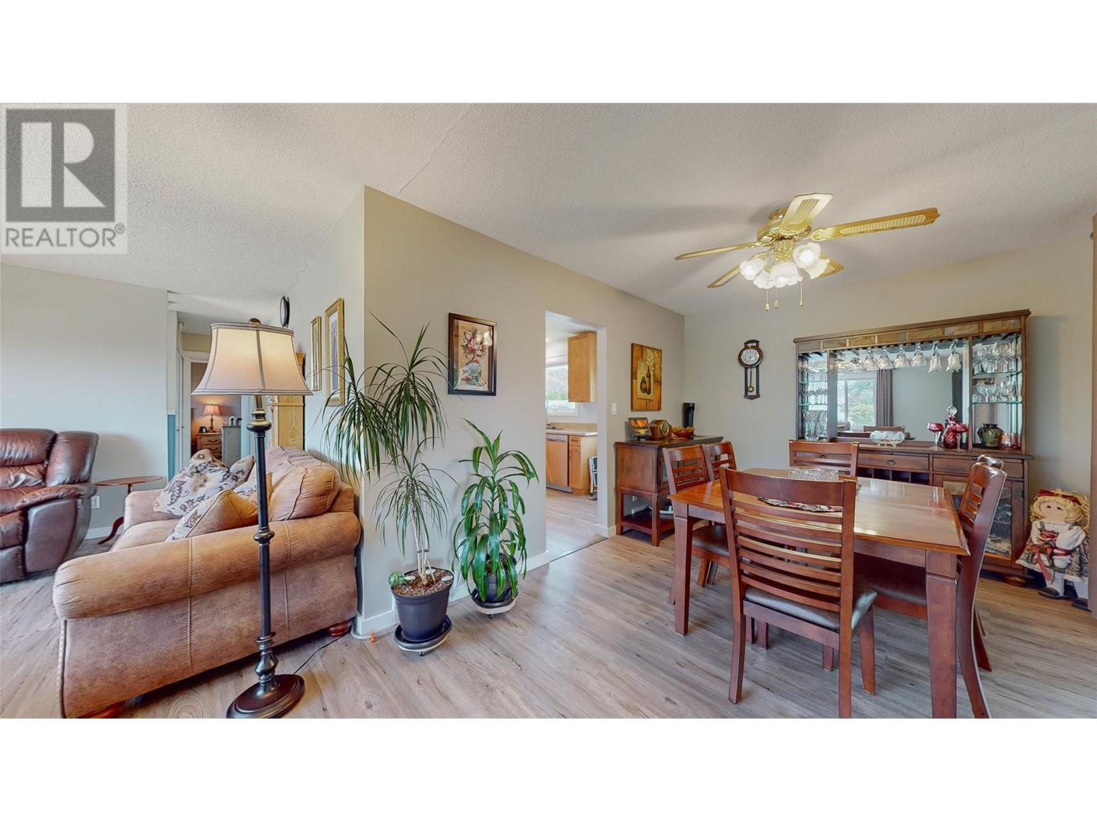 5913 Dividend Street, Oliver, British Columbia  V0H 1T6 - Photo 11 - 10339399
